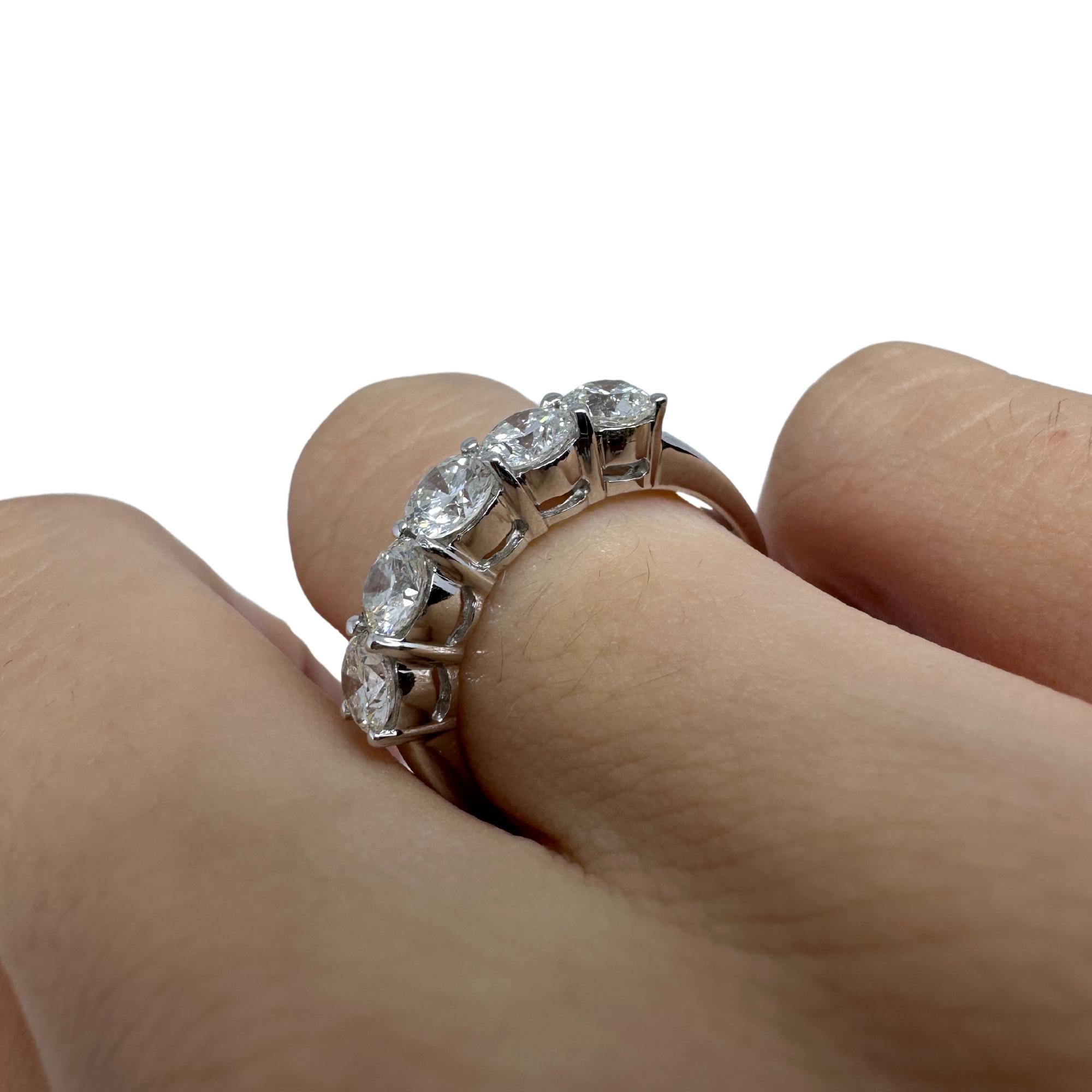 18K White Gold Five Stone Diamond Band Ring For Sale 4