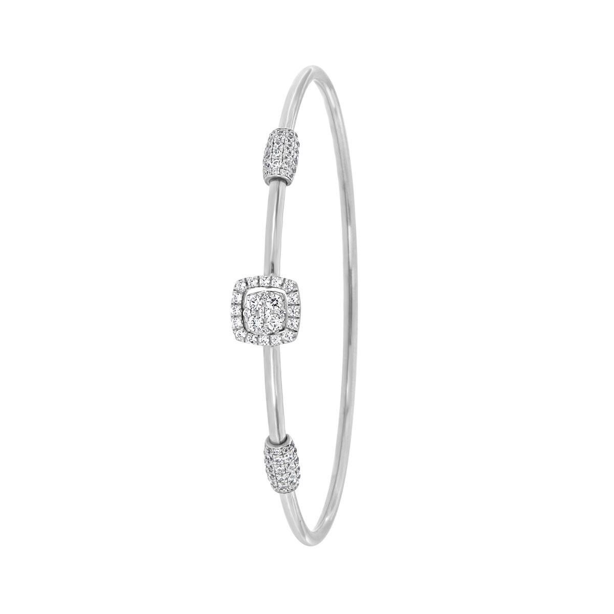 This fashionable flex bangle features Cushion brilliant diamonds micro-prong-set in a round halo. Experience the difference!

Product details: 

Center Gemstone Type: NATURAL DIAMOND
Center Gemstone Color: WHITE
Center Gemstone Shape: ROUND
Center