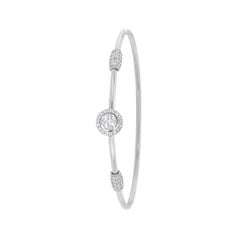 Brazalete de oro blanco de 18 quilates con diamante halo redondo flexible '2/3 quilates