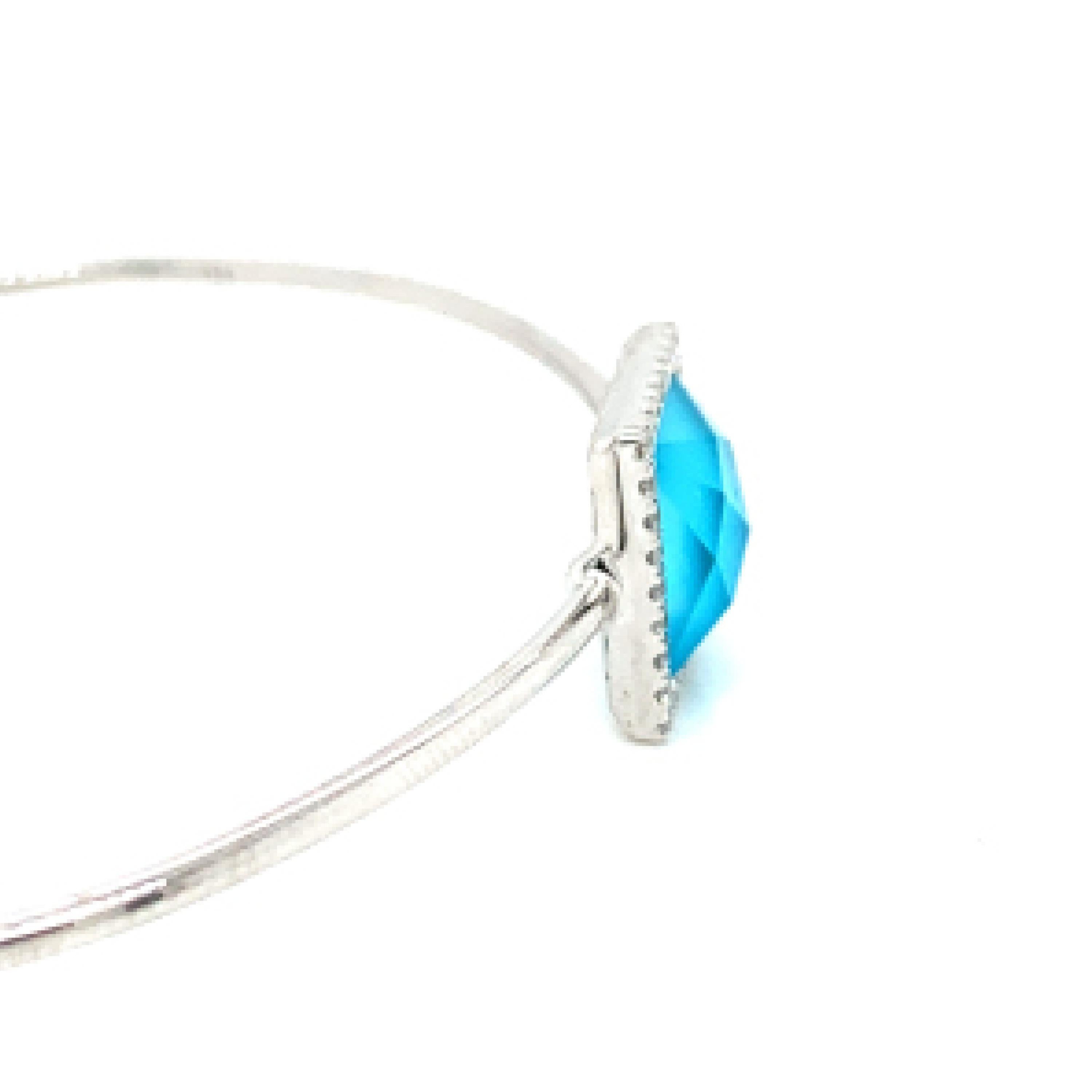 Bracciale flessibile in oro 18 carati con topazio bianco, turchese e diamanti In condizioni Nuovo in vendita a Great Neck, NY