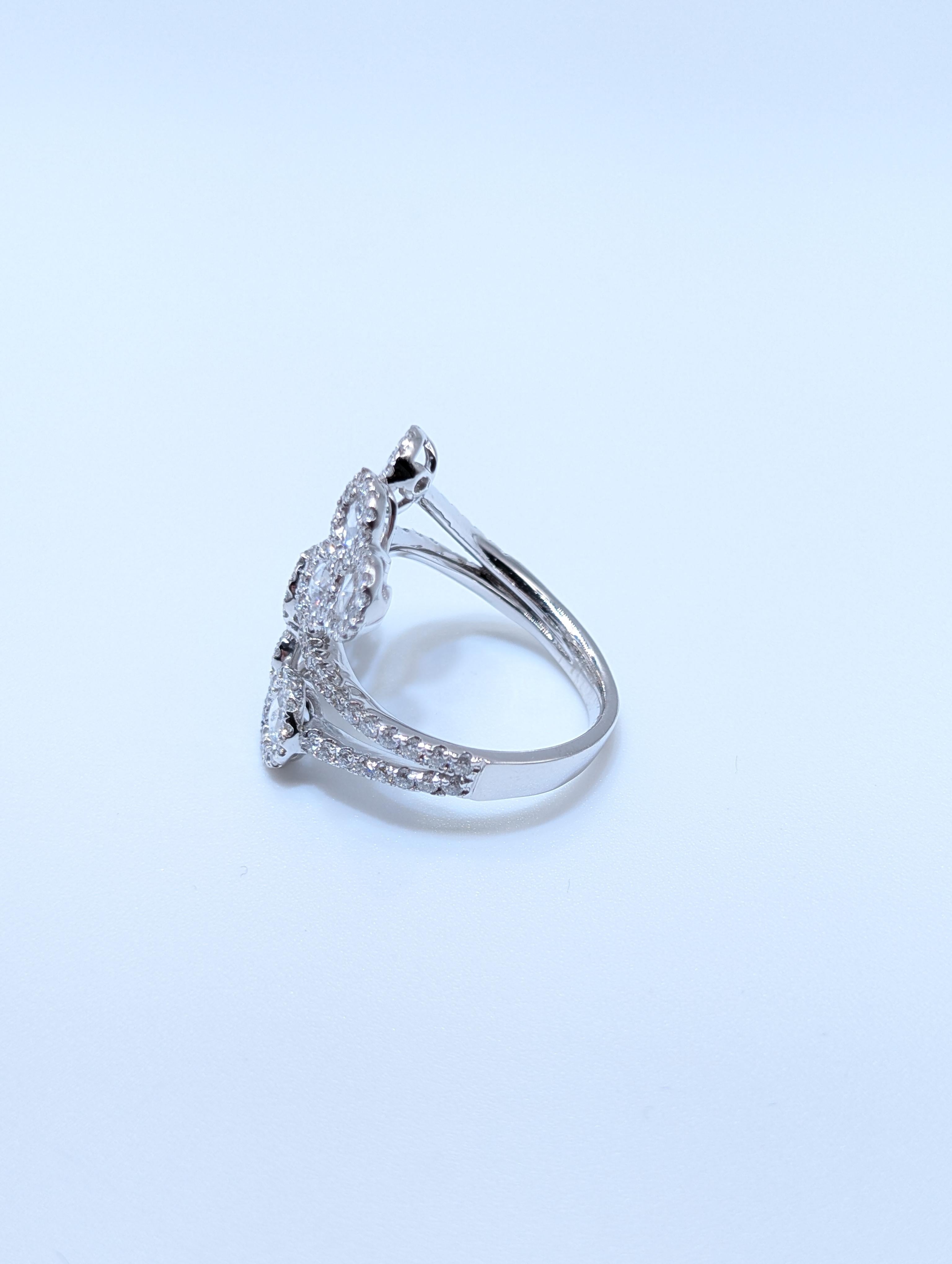 18K White Gold Floral By-pass Diamond Ring in vendita 1