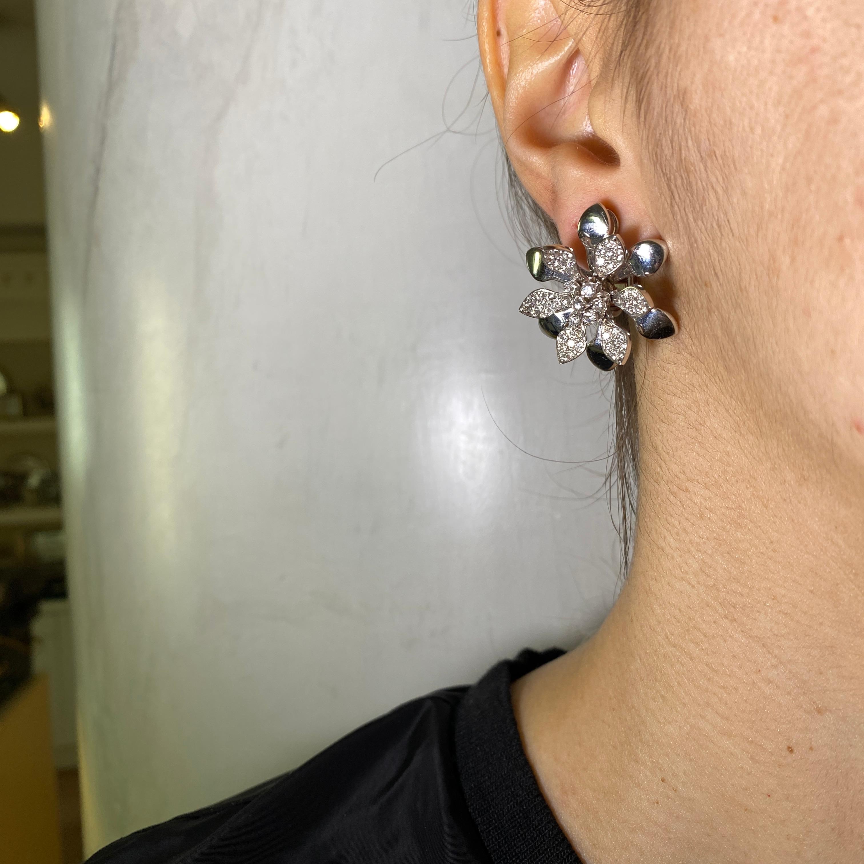 18K White Gold Floral Earrings with Diamond Pavé and Moving Petals For Sale 2