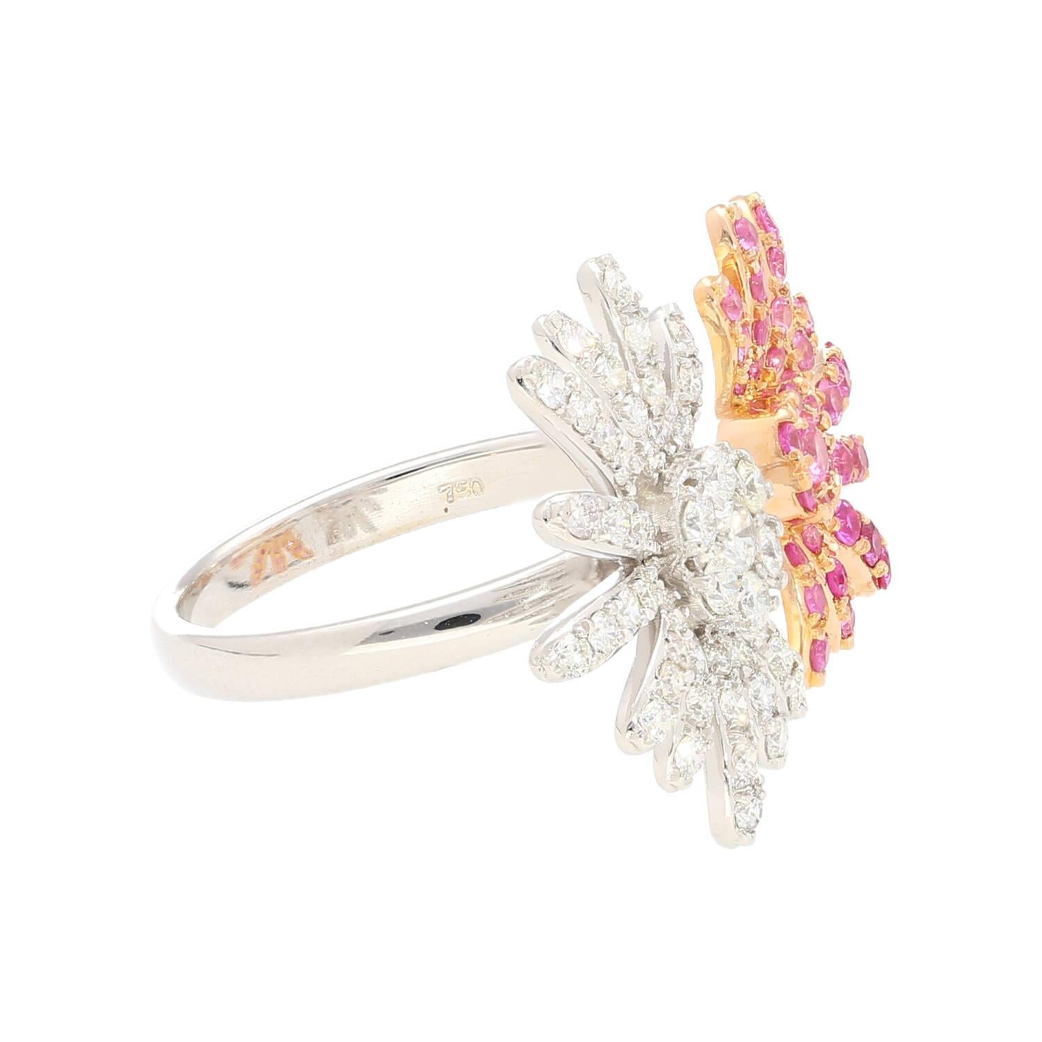 Taille ronde Bague fleur ouverte Toi Et Moi en or blanc 18 carats, saphir rose et diamants en vente