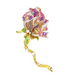 18K White Gold Flower Sapphire Brooch with Diamonds & Green Garnets