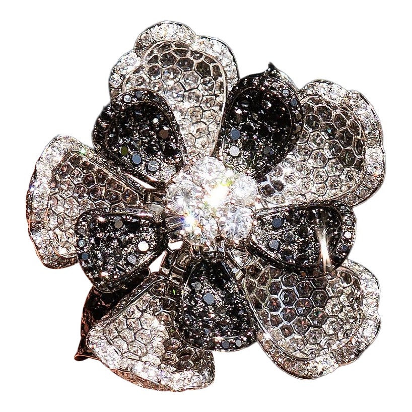 18k White Gold Folding Flower Ring White and Black Diamonds Approx 12cts
