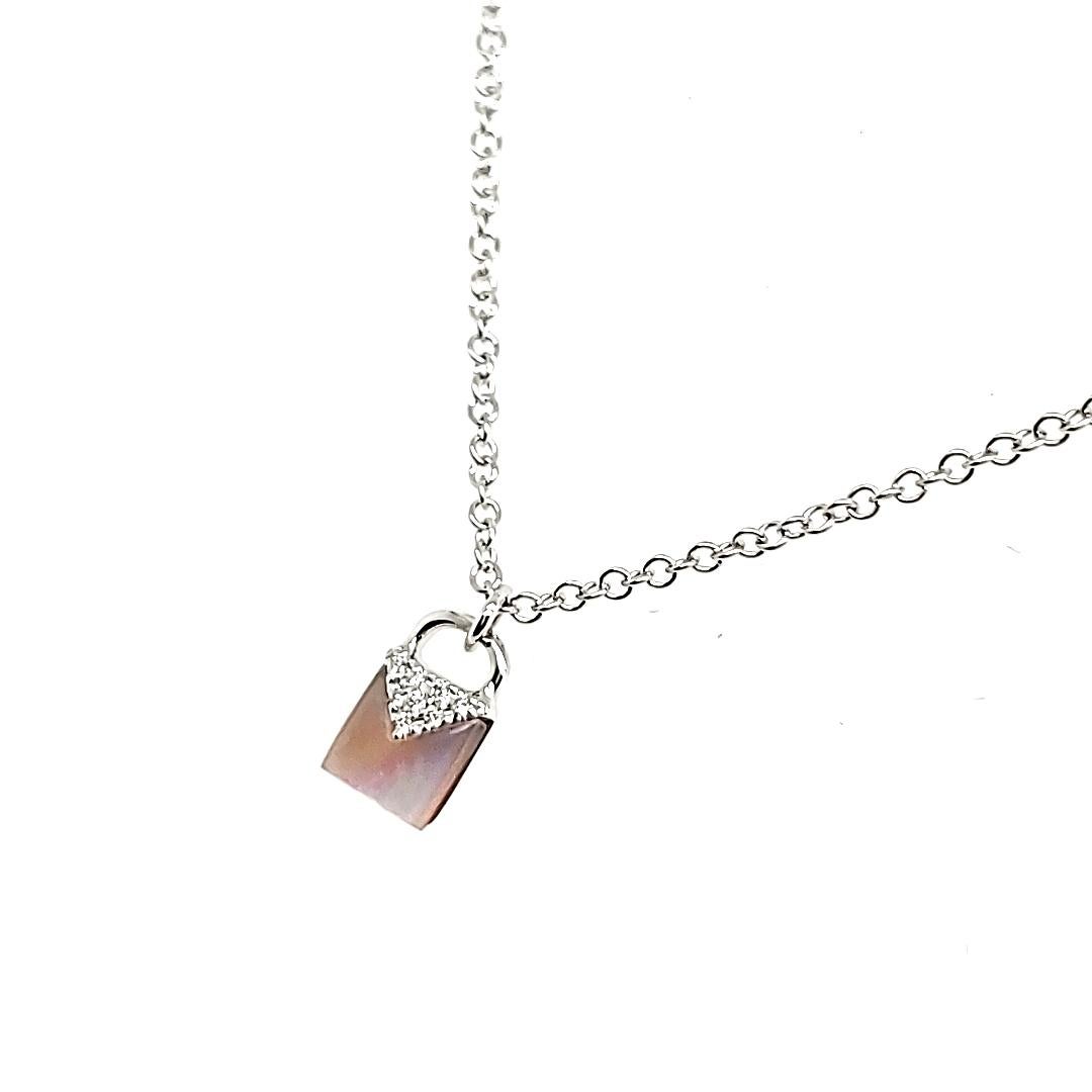 18k White Gold Freshwater Pearl Cts 0.20 Diamond Lock Necklace In New Condition For Sale In Hong Kong, HK