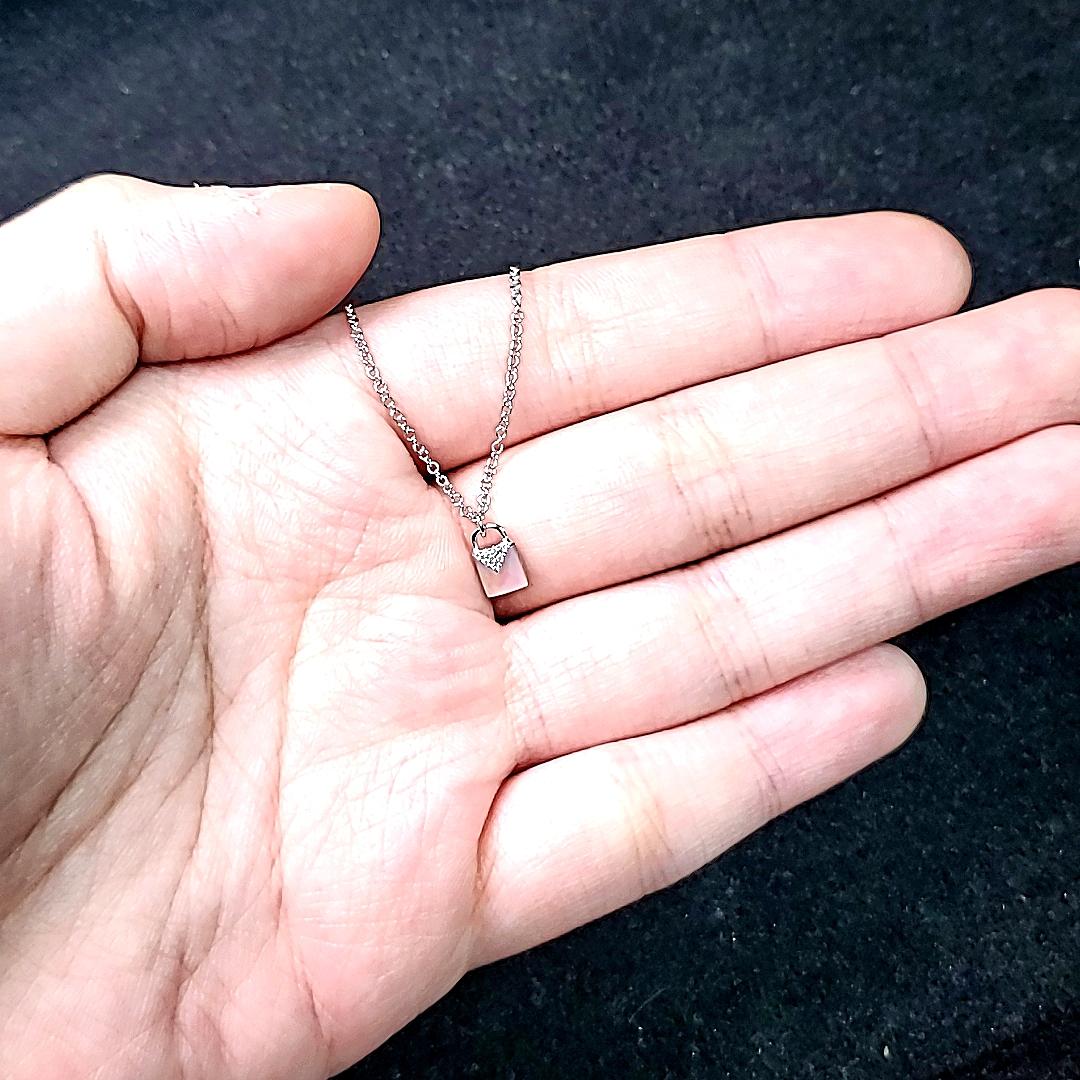 Women's or Men's 18k White Gold Freshwater Pearl Cts 0.20 Diamond Lock Necklace For Sale