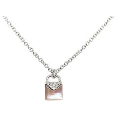 18k White Gold Freshwater Pearl Cts 0.20 Diamond Lock Necklace