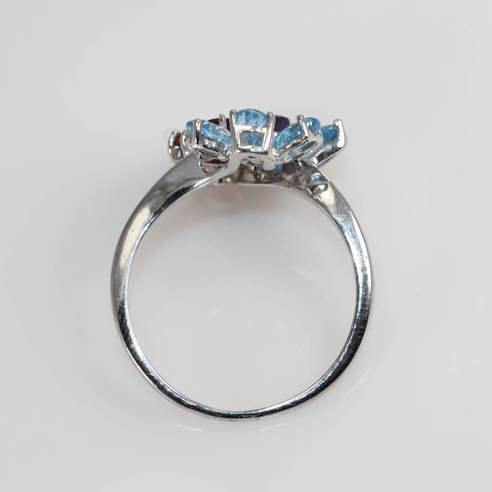 Anello con pietra preziosa in oro bianco 18K 3,1g In condizioni ottime in vendita a Laguna Beach, CA