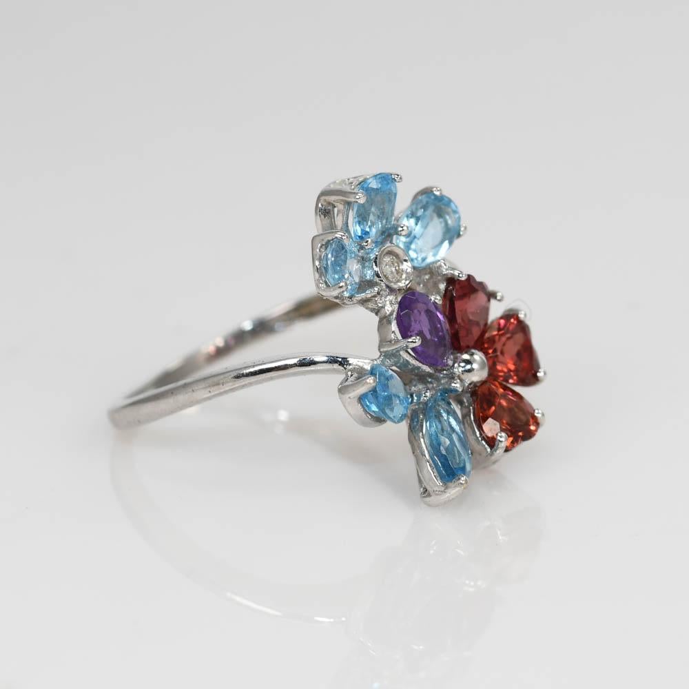 Anello con pietra preziosa in oro bianco 18K 3,1g in vendita 4