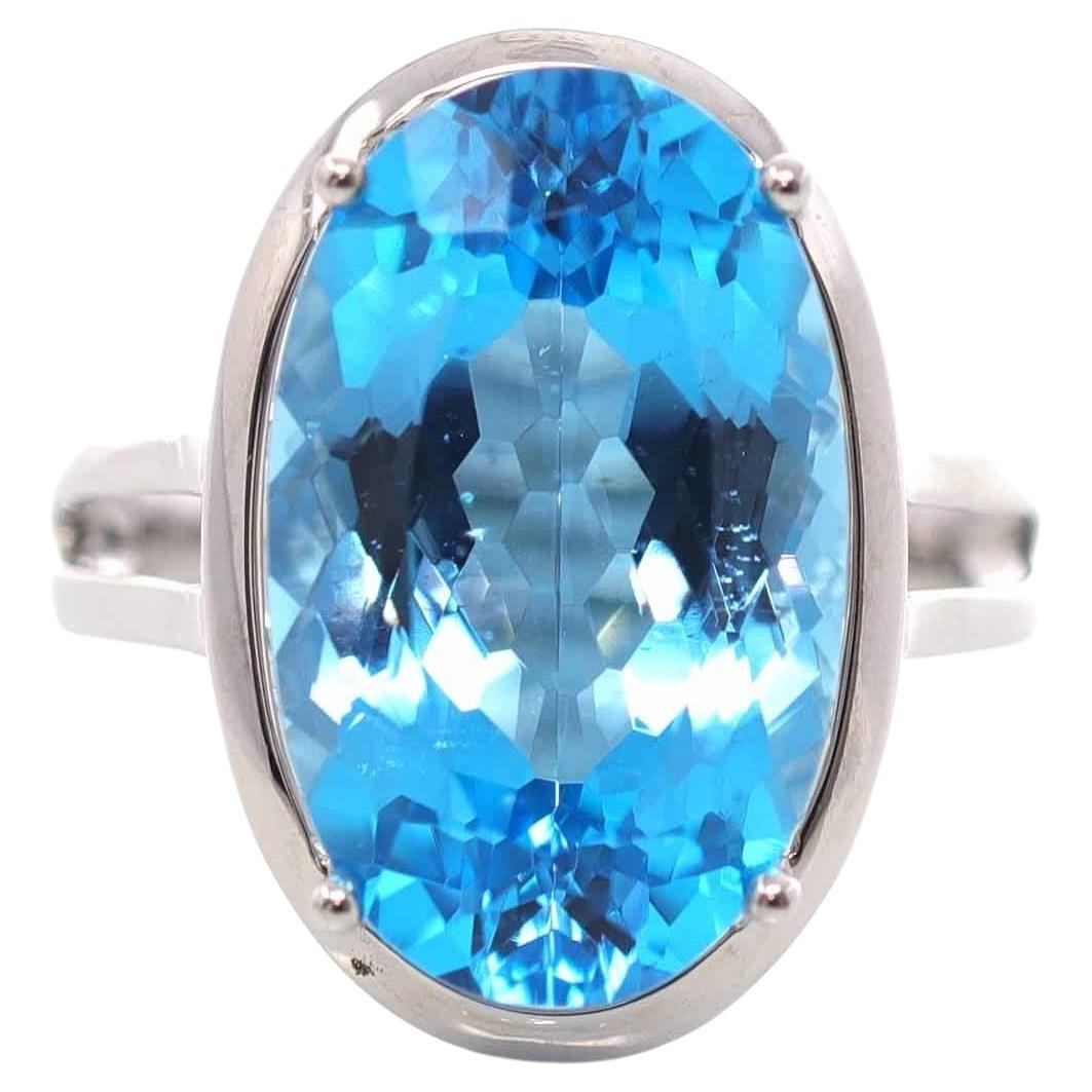 18k White Gold Genuine Swiss Blue Topaz Ring with Diamonds