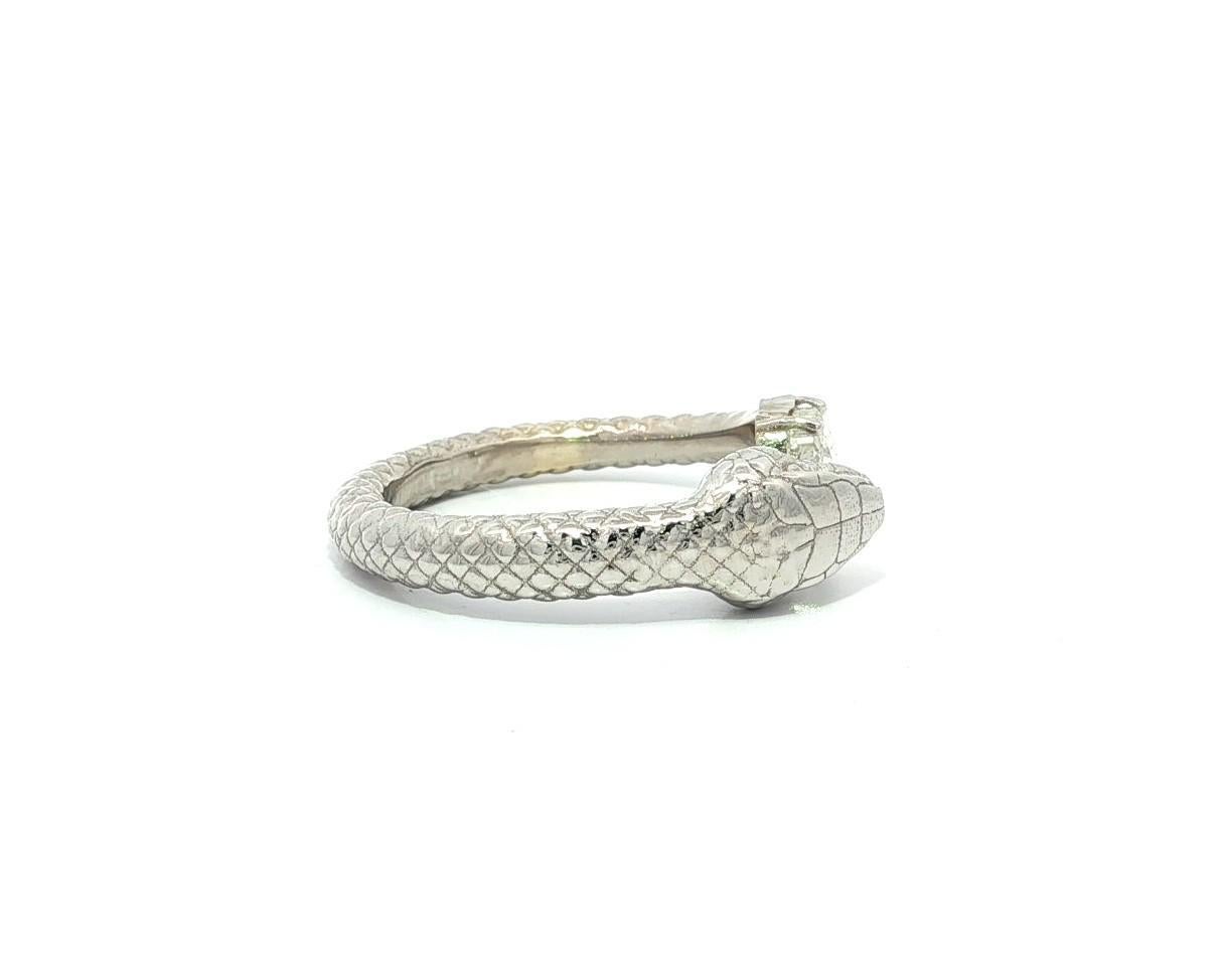 Anello con serpente strutturato in oro bianco 18k GIA 1,01ct Unique Rose Apple Shape Diamond in vendita 2