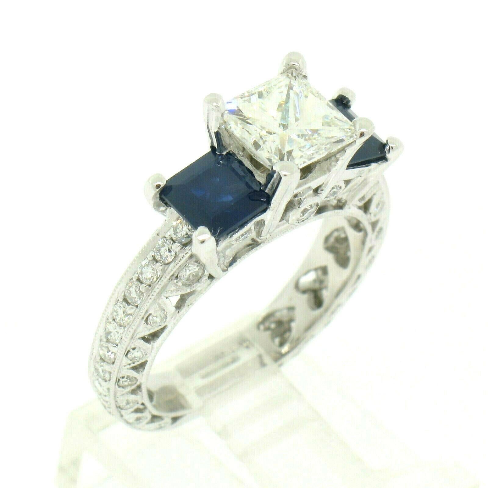 18 Karat Gold GIA 1,51 Karat Prinzessinnenschliff Diamant Saphir 3-Stein-Ring (Carréschliff)