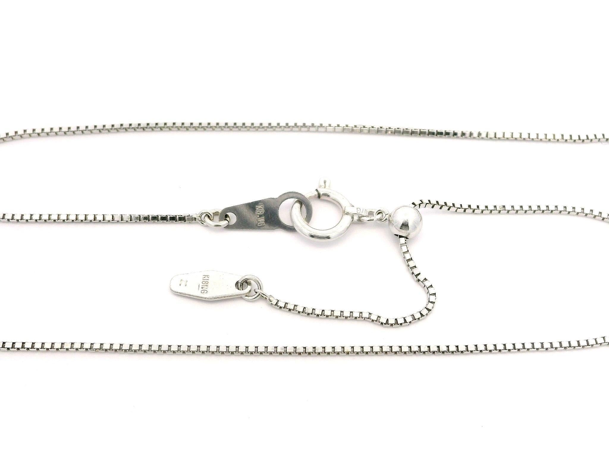 18k White Gold GIA 1.74ctw Burma Ruby w/ Diamond Halo Heart Pendant Necklace In Excellent Condition For Sale In Montclair, NJ