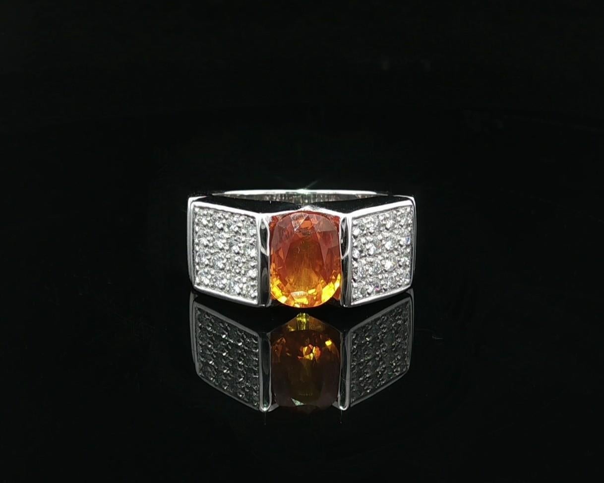 Anillo de oro blanco de 18 quilates con diamantes de zafiro de canal naranja brillante oval de 2,68 ctw GIA en venta 2
