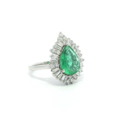 18k White Gold GIA 3.01ct Pear Cut Minor Oil Emerald w/ Diamond Ballerina Ring