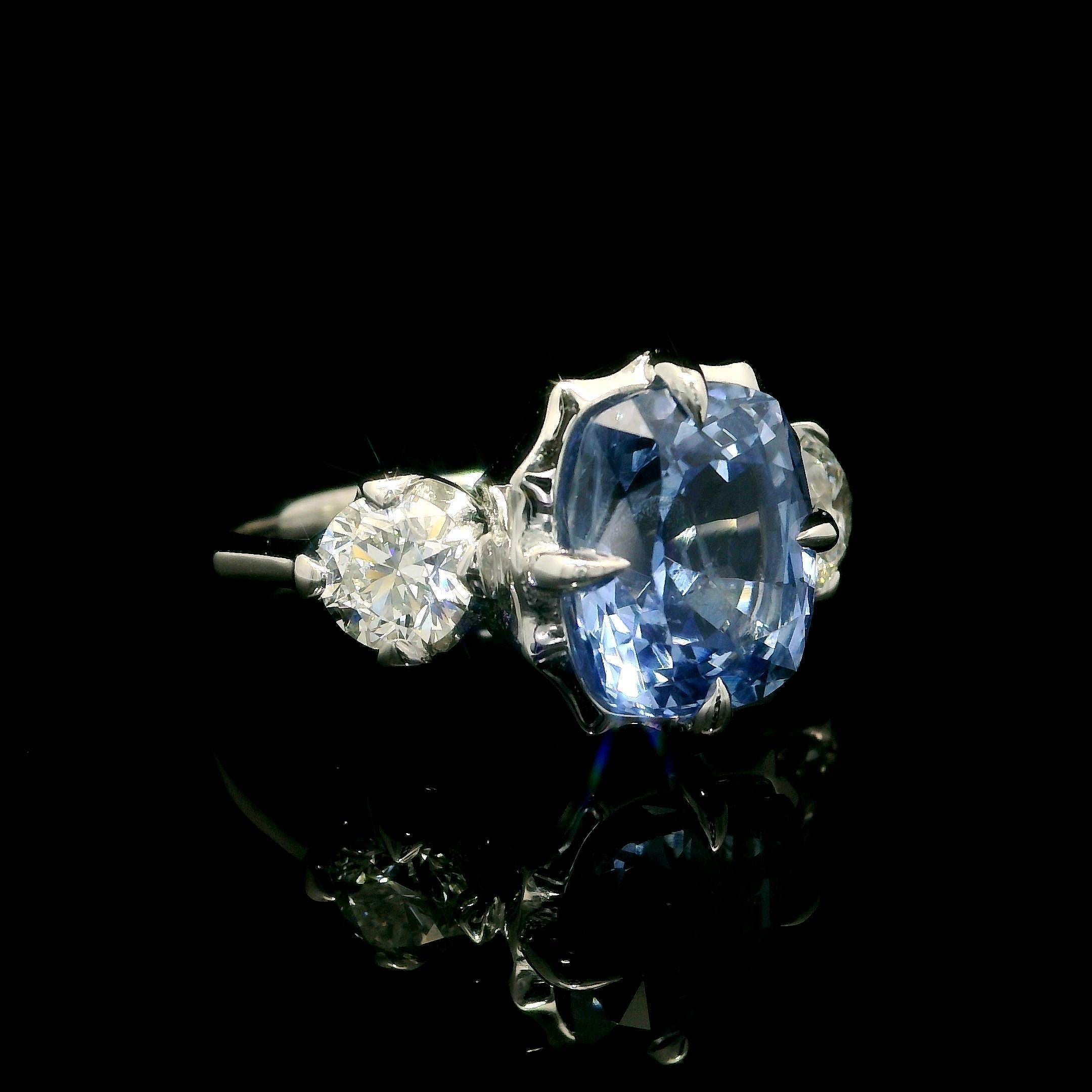 18k White Gold GIA 5.36ct Cushion Periwinkle Blue Sapphire and Diamond Ring For Sale 11