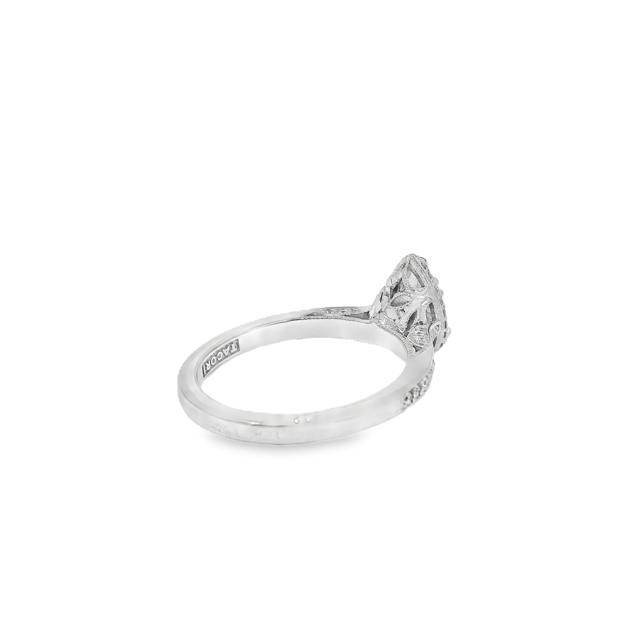 Anillo de compromiso de oro blanco de 18k con diamante talla pera certificado GIA de 0,55 ct en venta 12