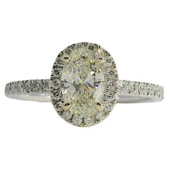 18k White Gold GIA Certified 0.71ct Oval Cut Diamond Engagement Ring