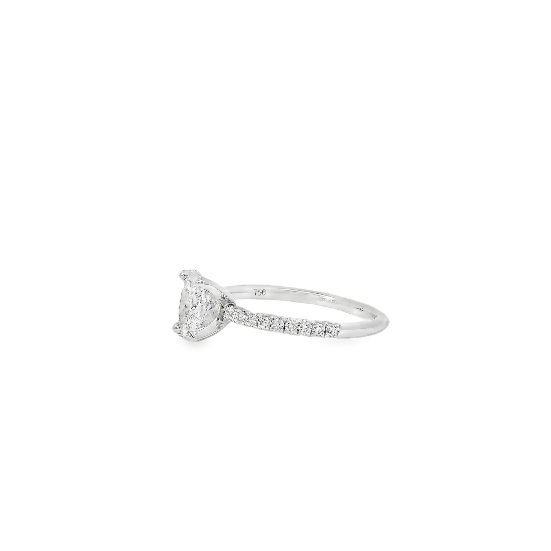 Bague de fiançailles en or blanc 18k certifiée GIA 0,74ct diamant taille ovale Pour femmes en vente
