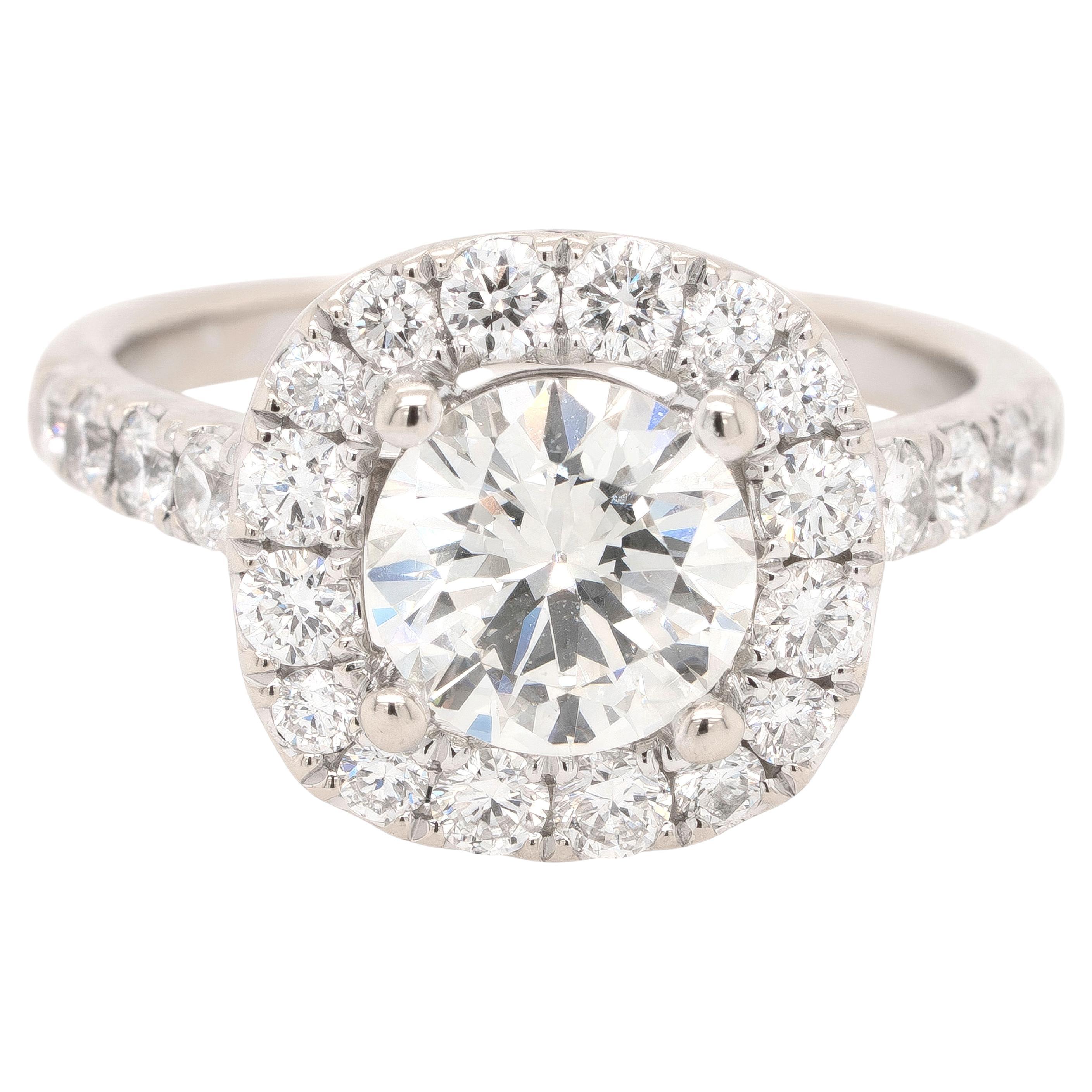 Anillo Halo de Diamantes Brillantes Redondos de Oro Blanco de 18k Certificado GIA 1,27ct K VVS1