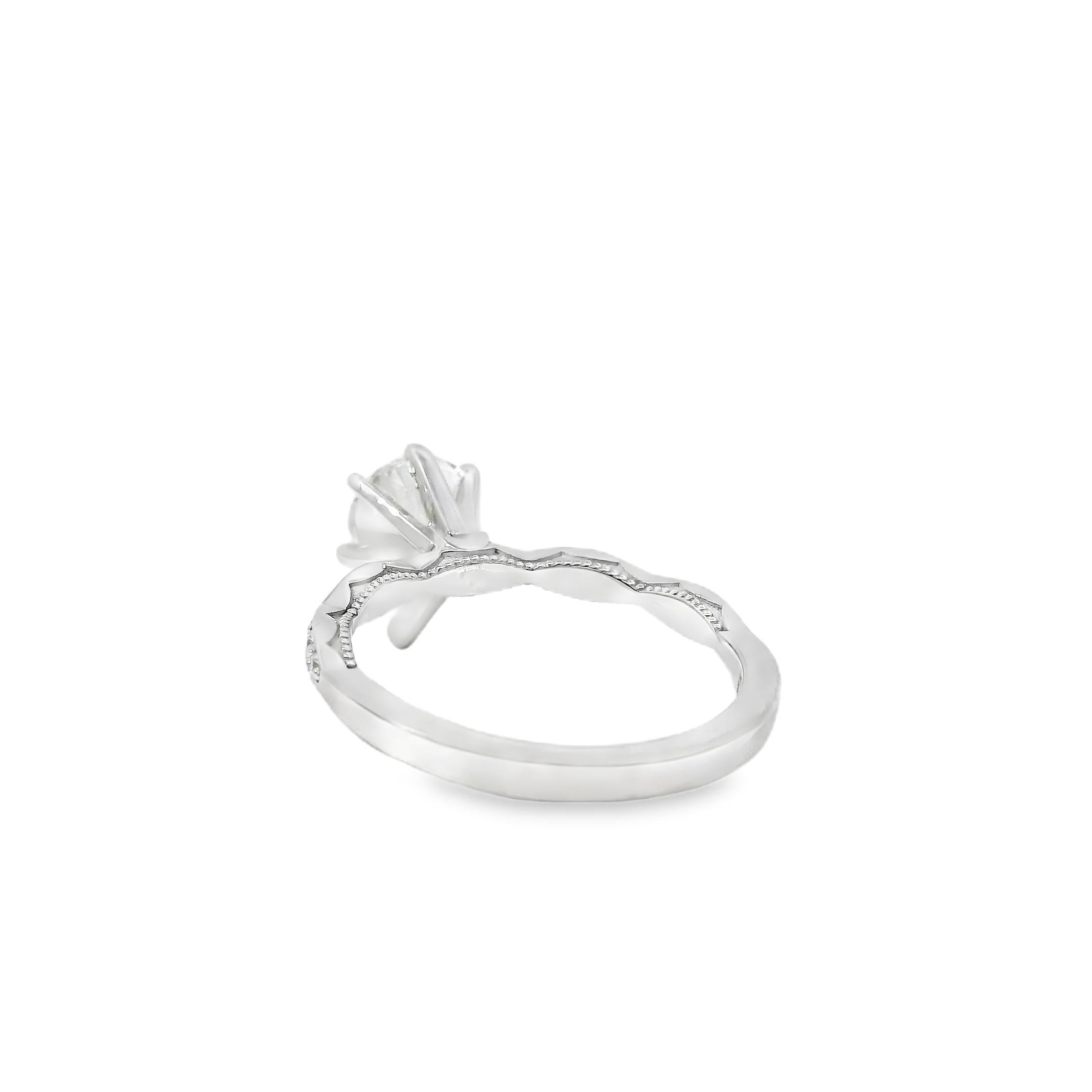 Bague de fiançailles en or blanc 18k certifiée GIA 1,71ct diamant taille poire en vente 6
