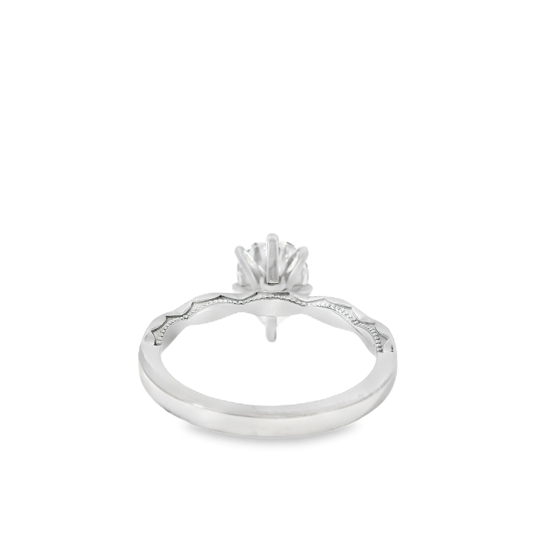 Bague de fiançailles en or blanc 18k certifiée GIA 1,71ct diamant taille poire en vente 7