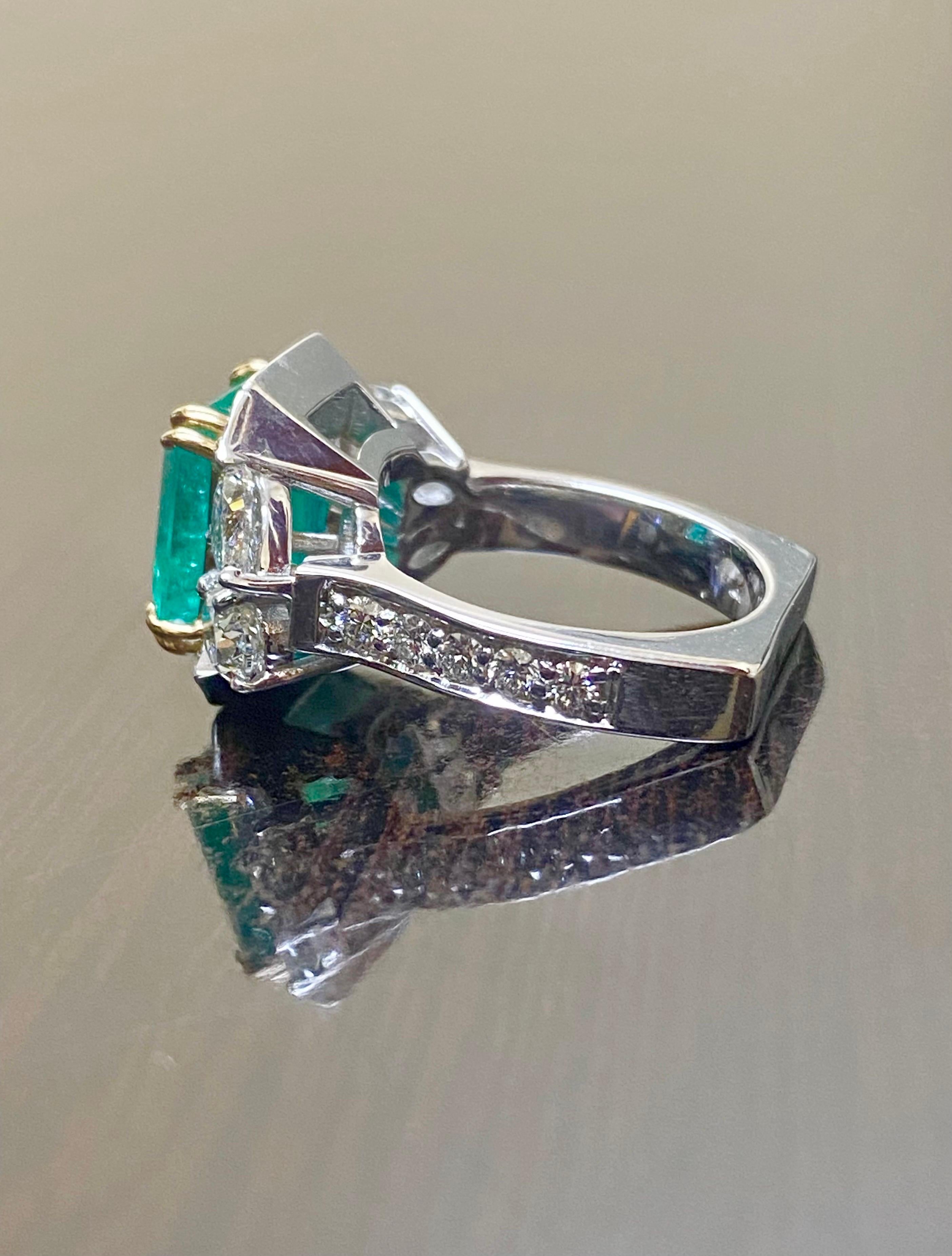 18K White Gold GIA Certified 4.87 Carat Colombian Emerald Diamond Ring For Sale 3