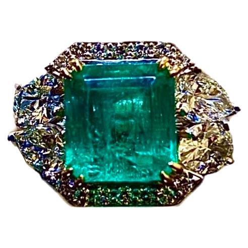 18K White Gold GIA Certified 4.87 Carat Colombian Emerald Diamond Ring For Sale