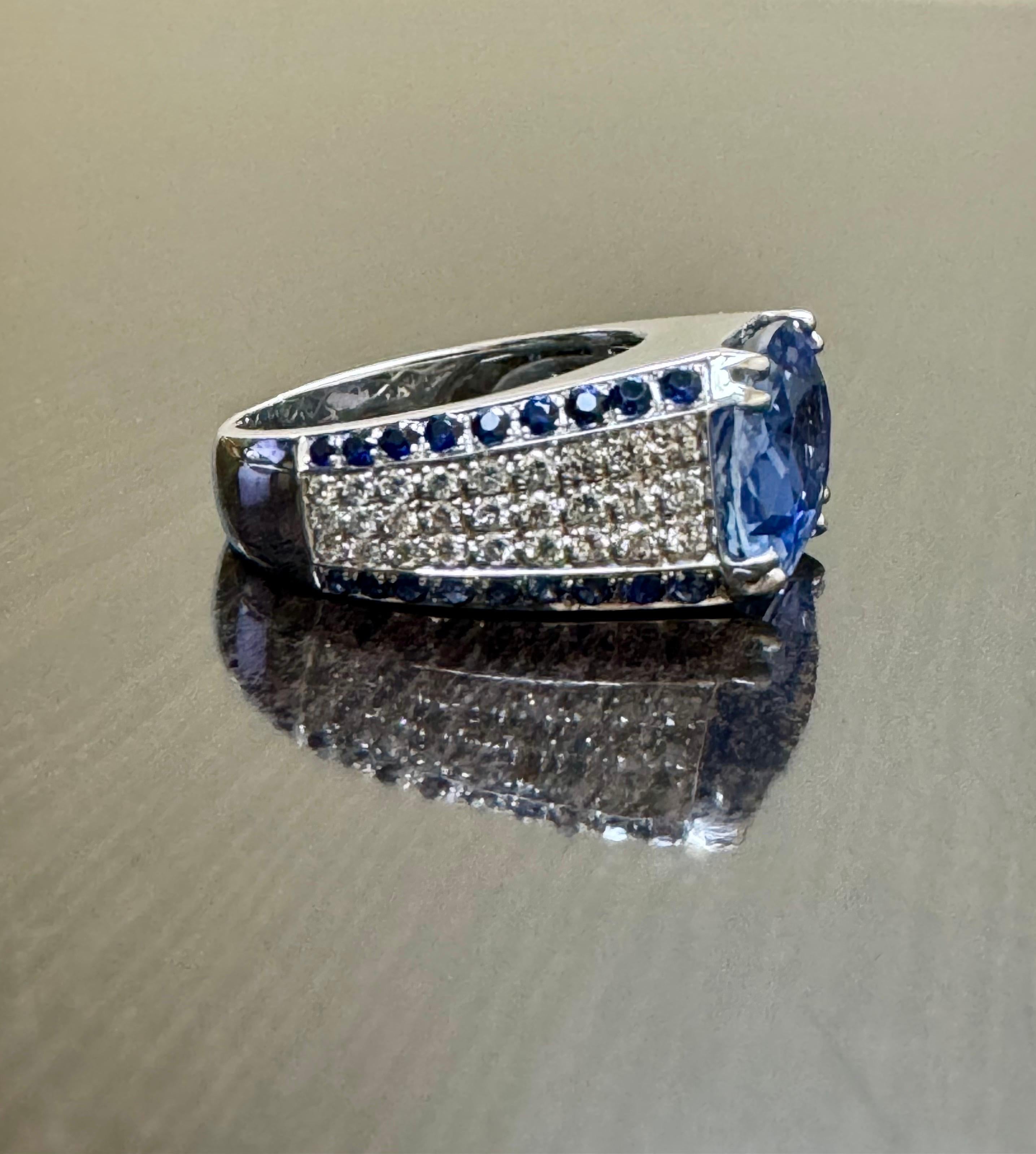 Moderne Bague Est-Ouest en or blanc 18 carats certifiée GIA, saphir bleu de 7,31 carats, sans chaleur en vente
