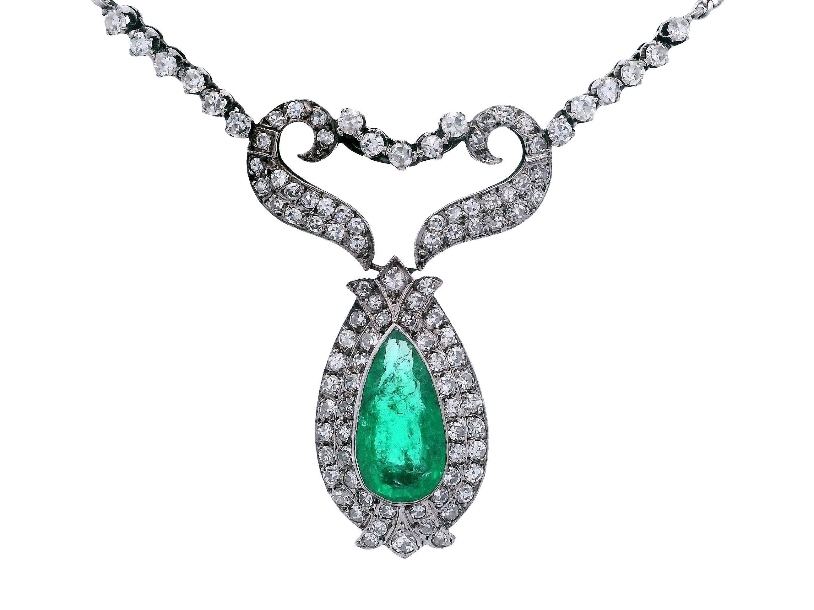 Brilliant Cut 18K White Gold GIA Certified Colombian Emerald & Diamond Necklace For Sale