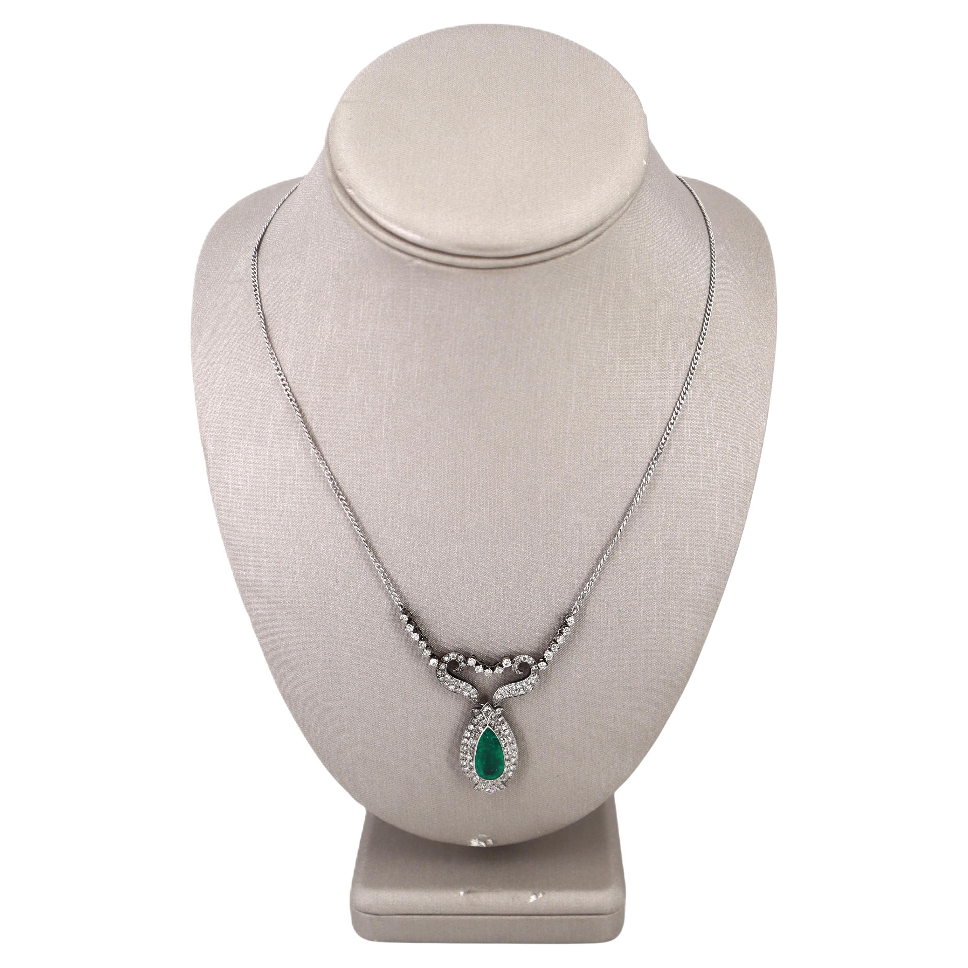 18K White Gold GIA Certified Colombian Emerald & Diamond Necklace For Sale