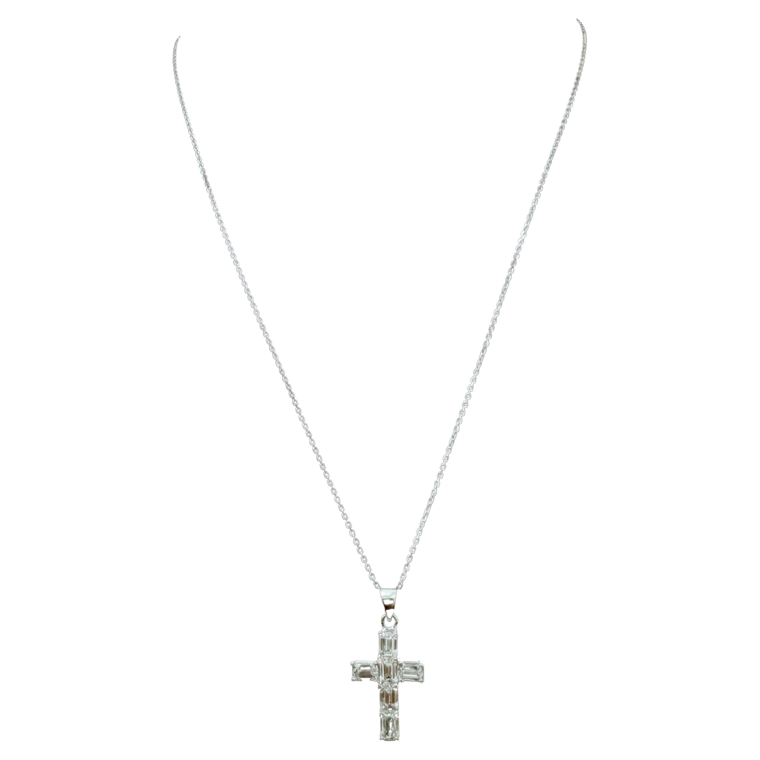 18k White Gold GIA Certified Diamond Cross Pendant Necklace