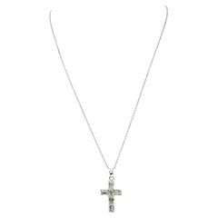 Collier pendentif croix en or blanc 18 carats avec diamants certifiés GIA