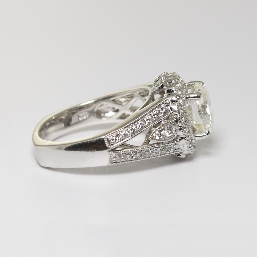 Round Cut 18K White Gold GIA Certified Diamond Engagement Ring 2.61ct For Sale