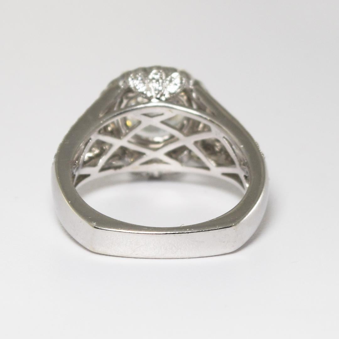 18K White Gold GIA Certified Diamond Engagement Ring 2.61ct In Excellent Condition For Sale In Laguna Beach, CA
