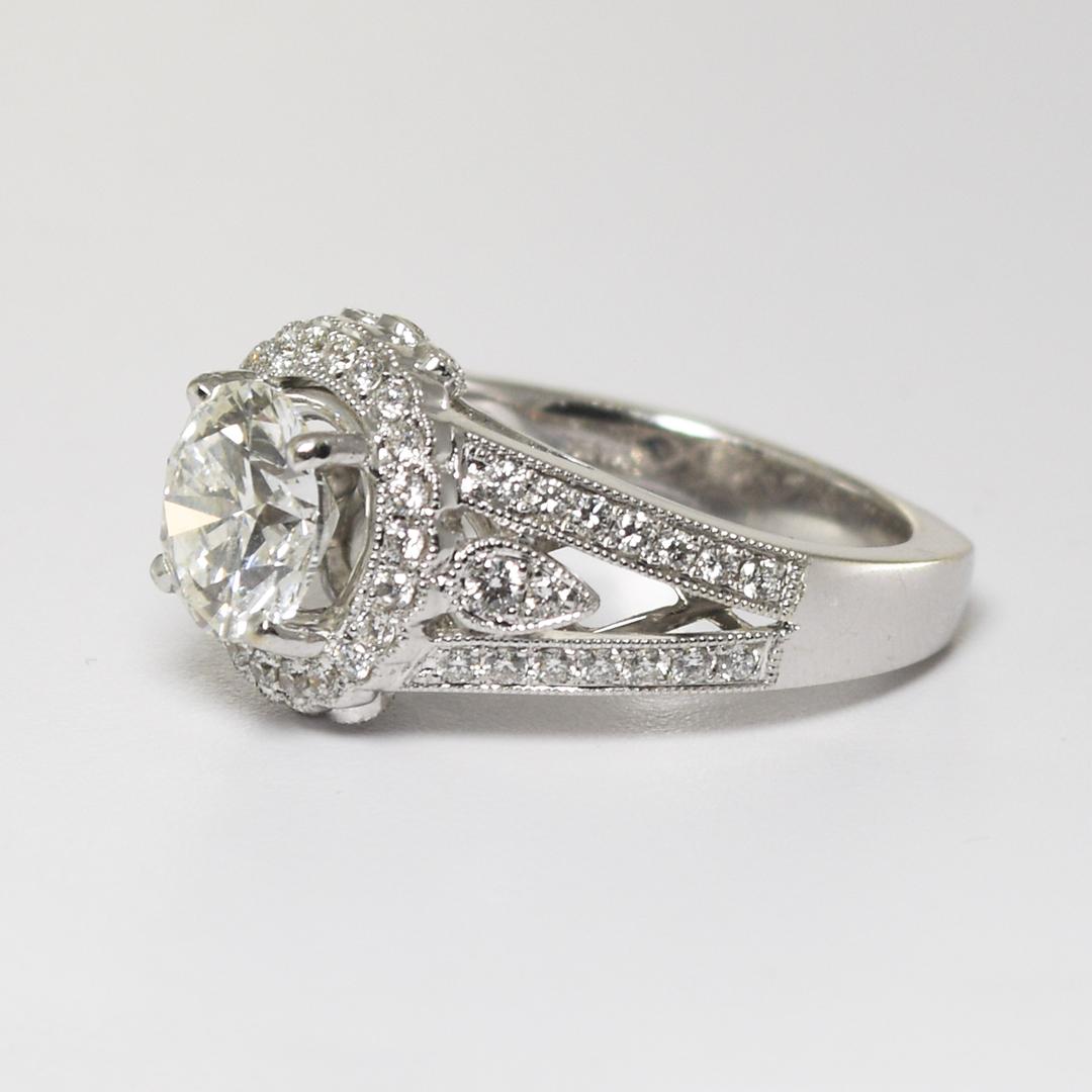 18K White Gold GIA Certified Diamond Engagement Ring 2.61ct For Sale 1