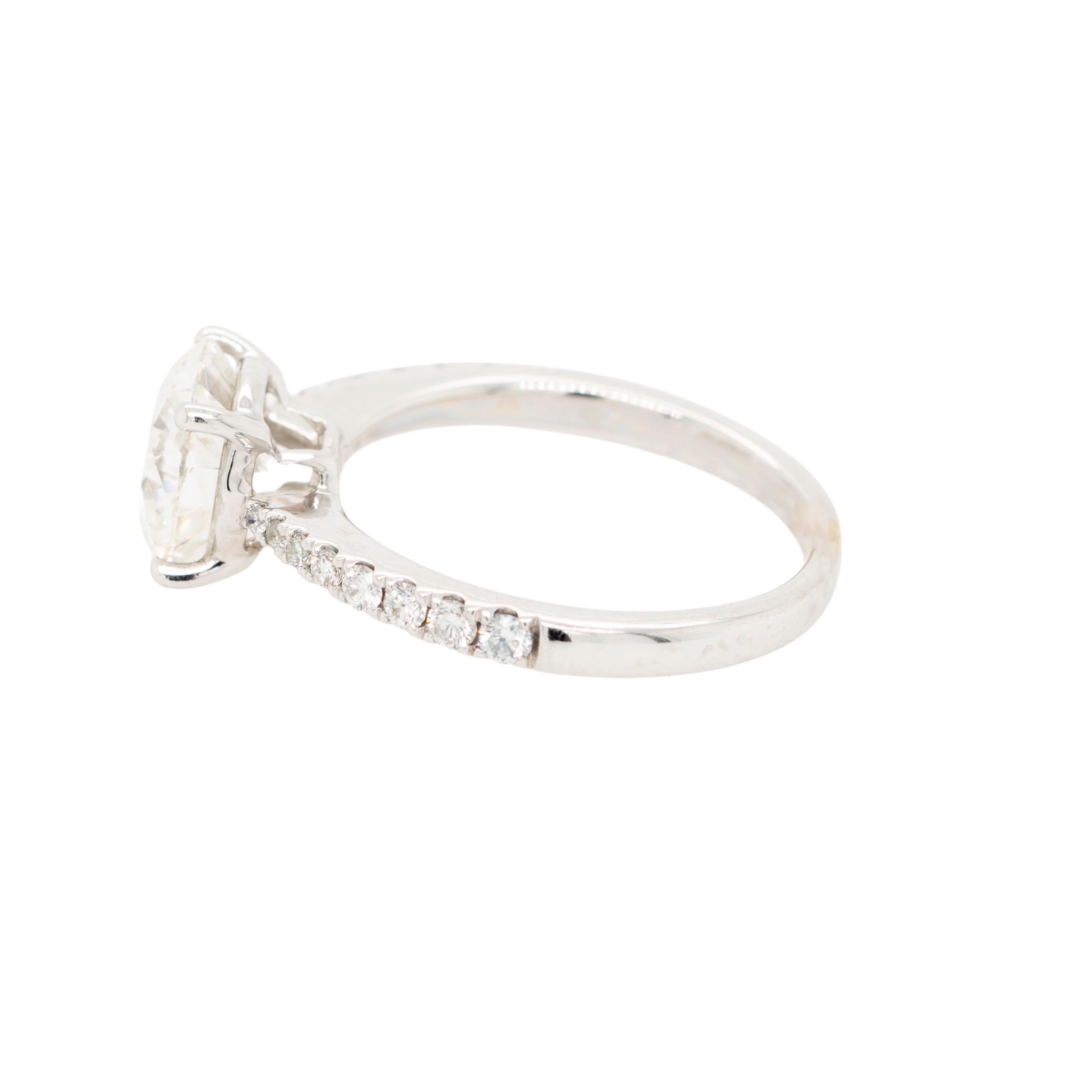 Taglio rotondo Anello di fidanzamento con diamante certificato GIA in oro bianco 18 carati in vendita