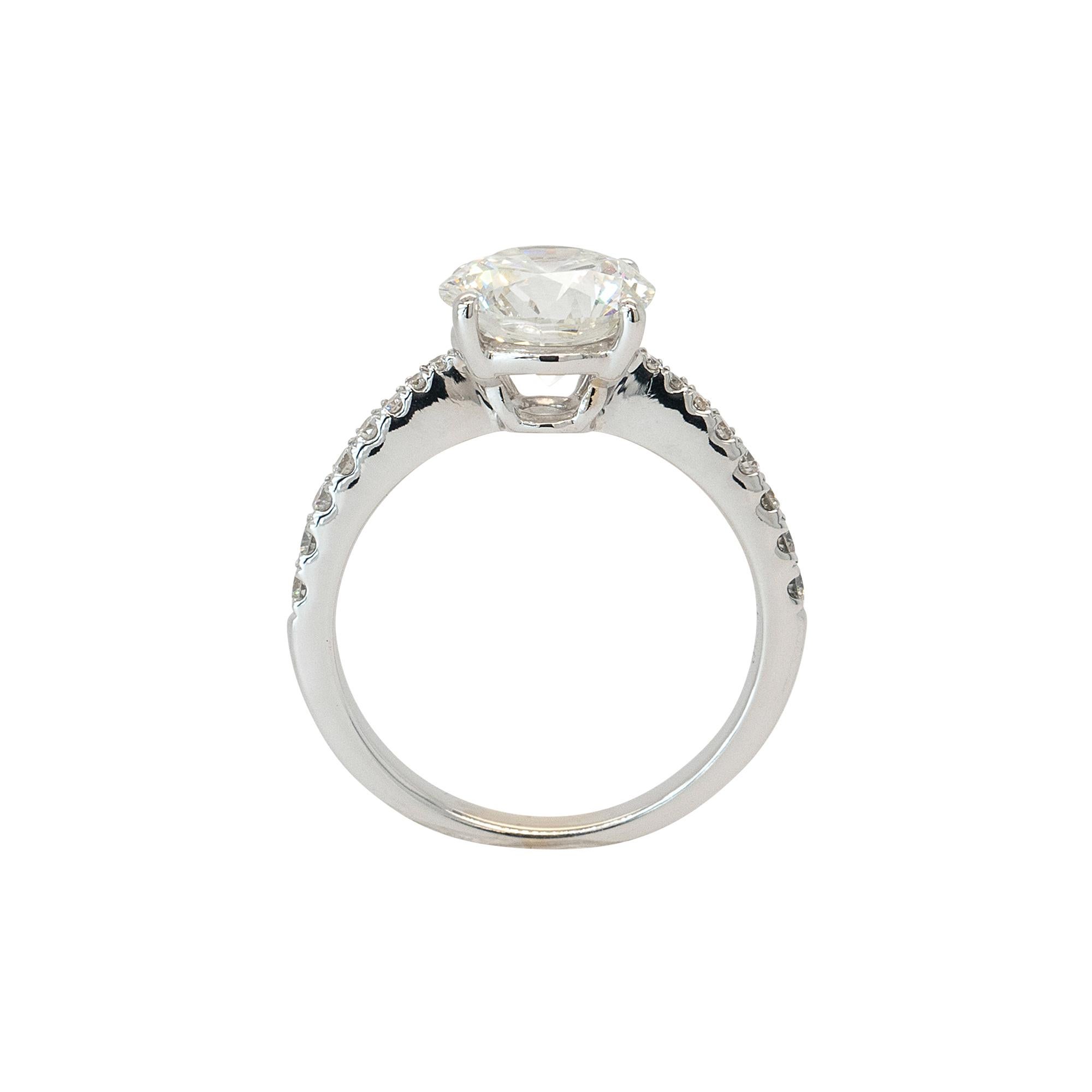 Anello di fidanzamento con diamante certificato GIA in oro bianco 18 carati in vendita 3