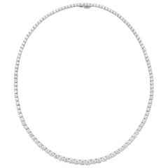 Collana Tennis con diamanti graduati in oro bianco 18k