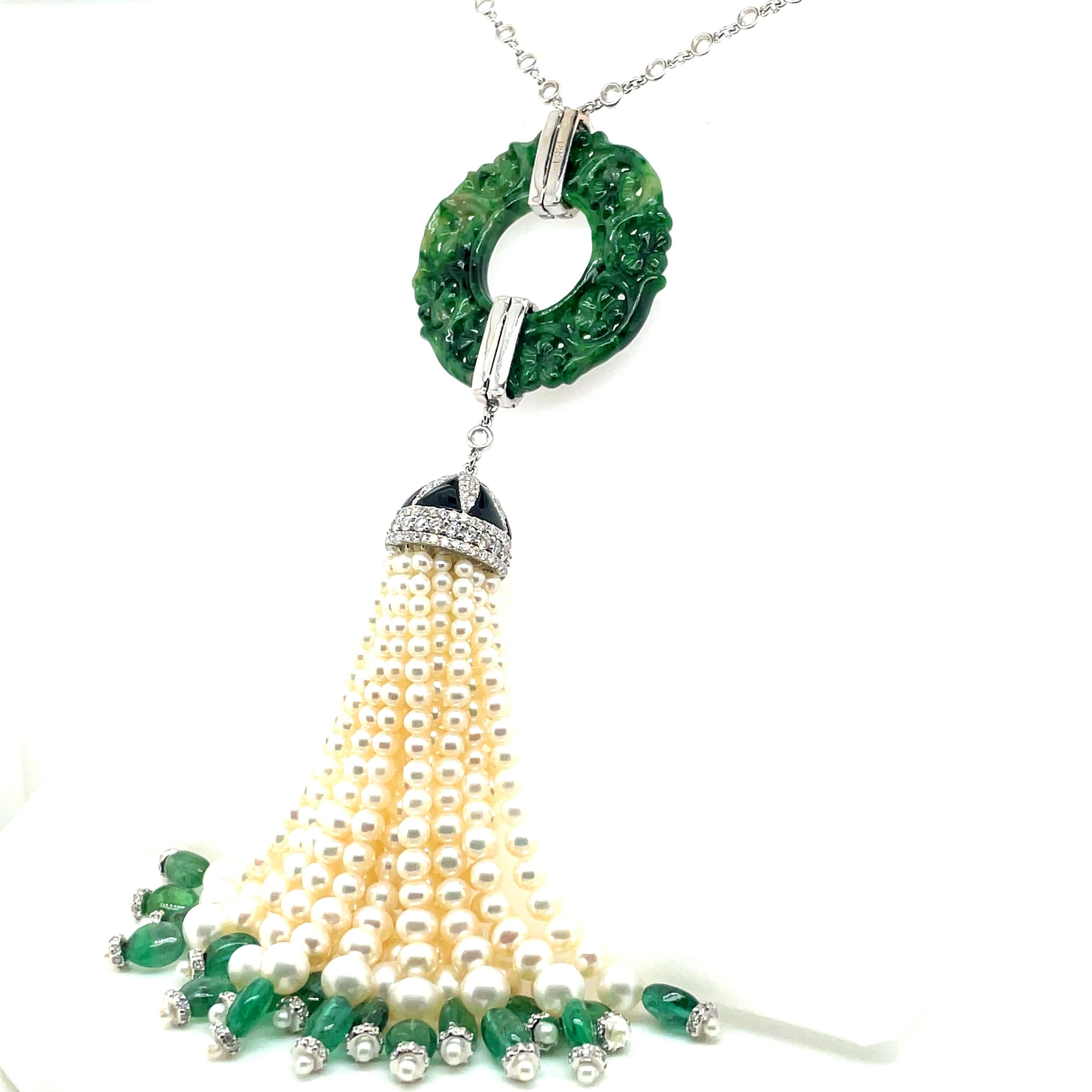 Taille ronde Collier à pompon en or blanc 18 carats, jade vert, perle d'émeraude 24,22 carats et diamants en vente