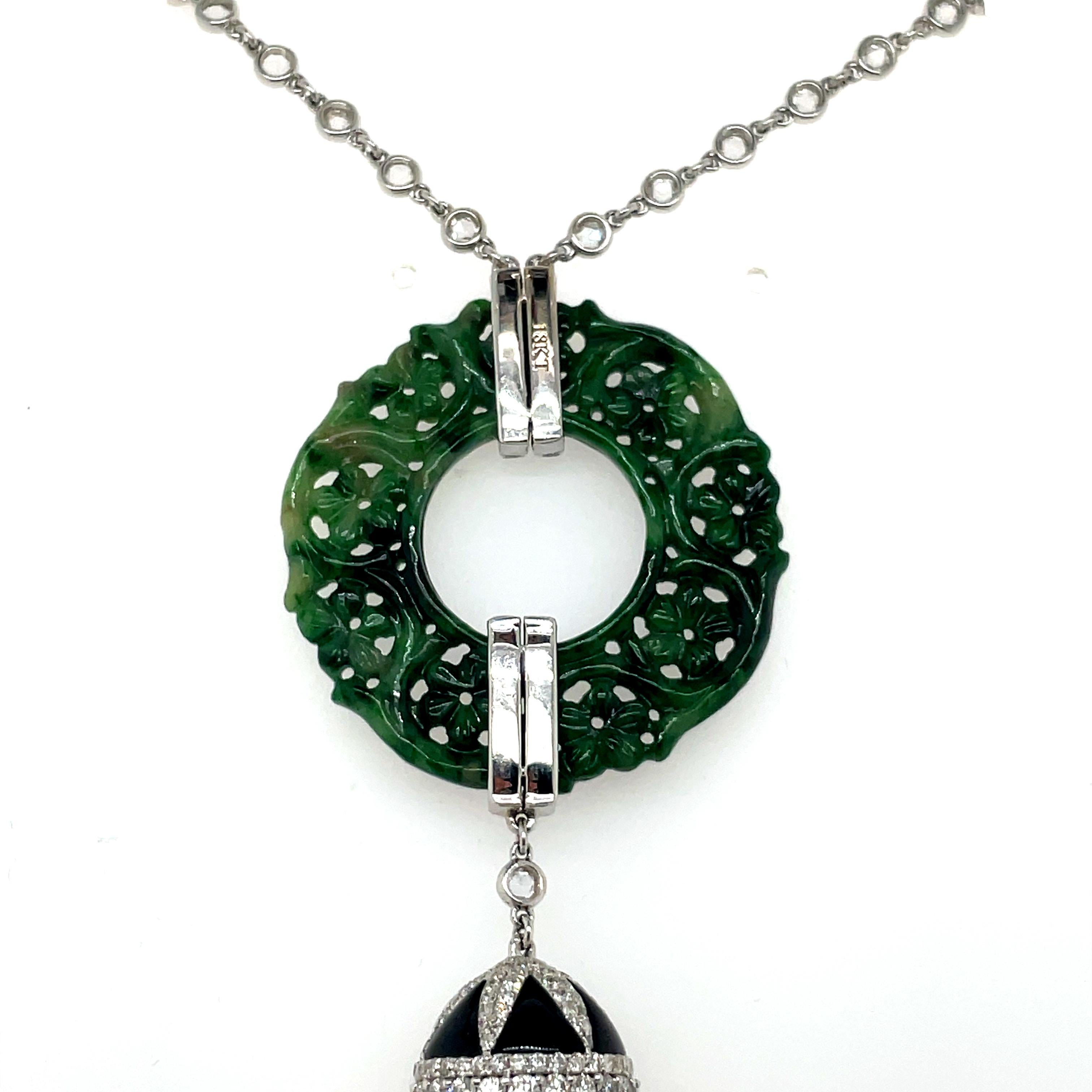Collier à pompon en or blanc 18 carats, jade vert, perle d'émeraude 24,22 carats et diamants en vente 1