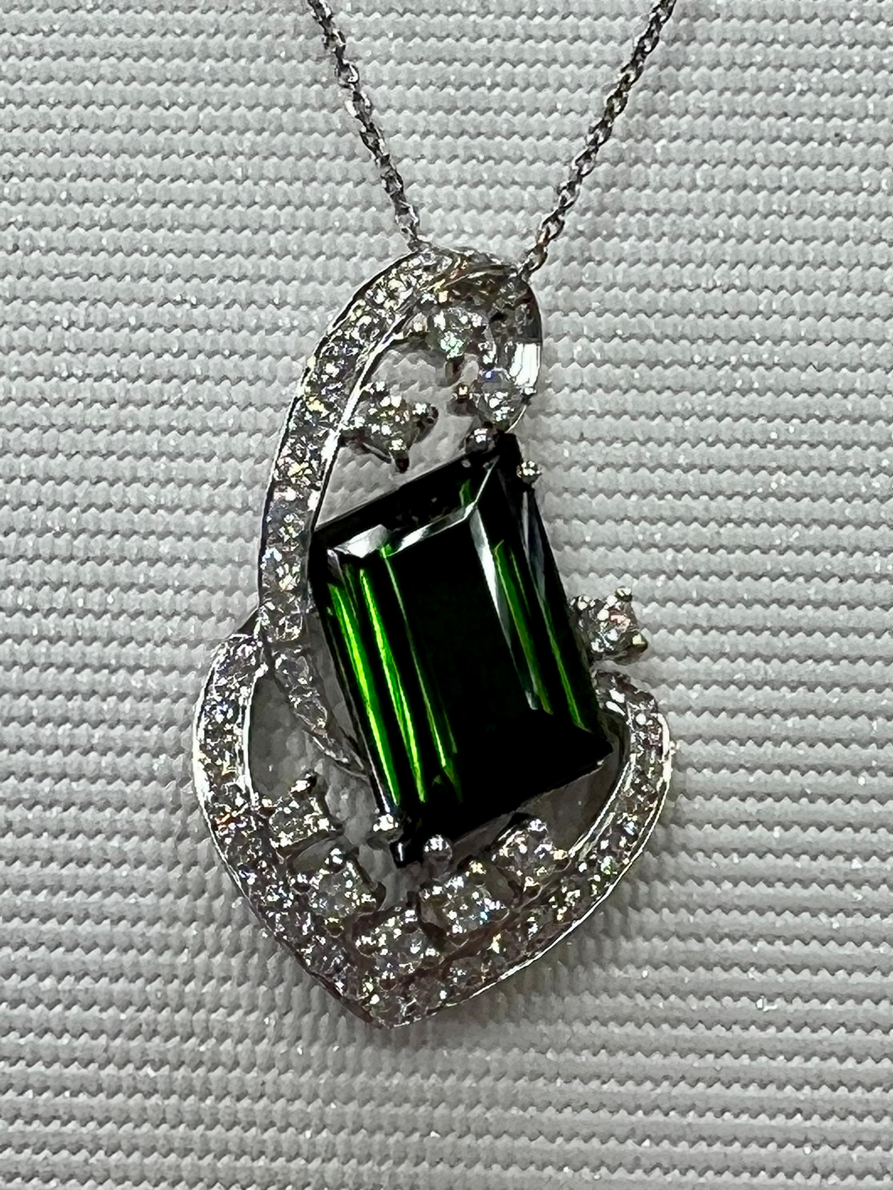 18K White Gold, Green Tourmaline 5.43 Carat and Diamond Pendant For Sale 9