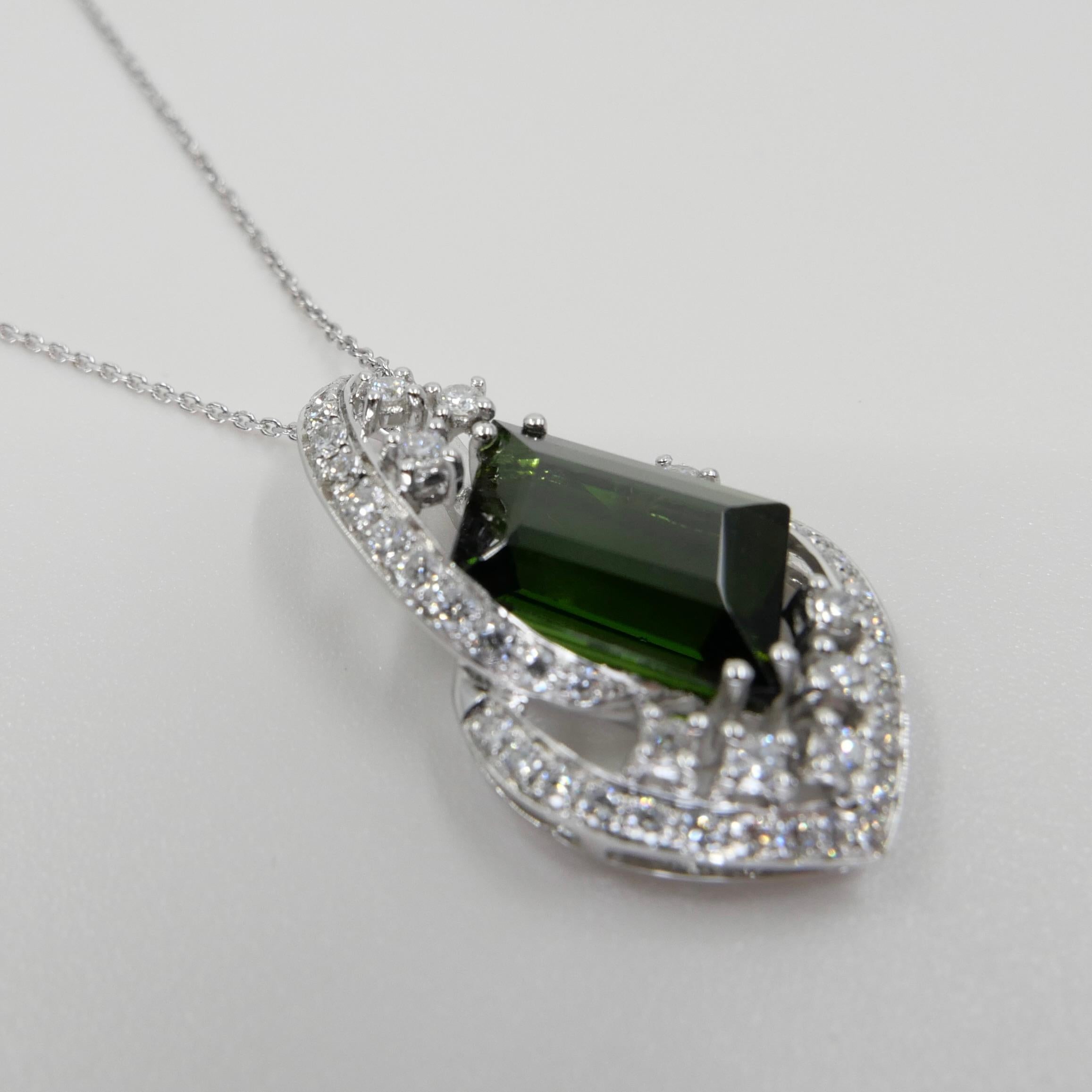 18K White Gold, Green Tourmaline 5.43 Carat and Diamond Pendant For Sale 1