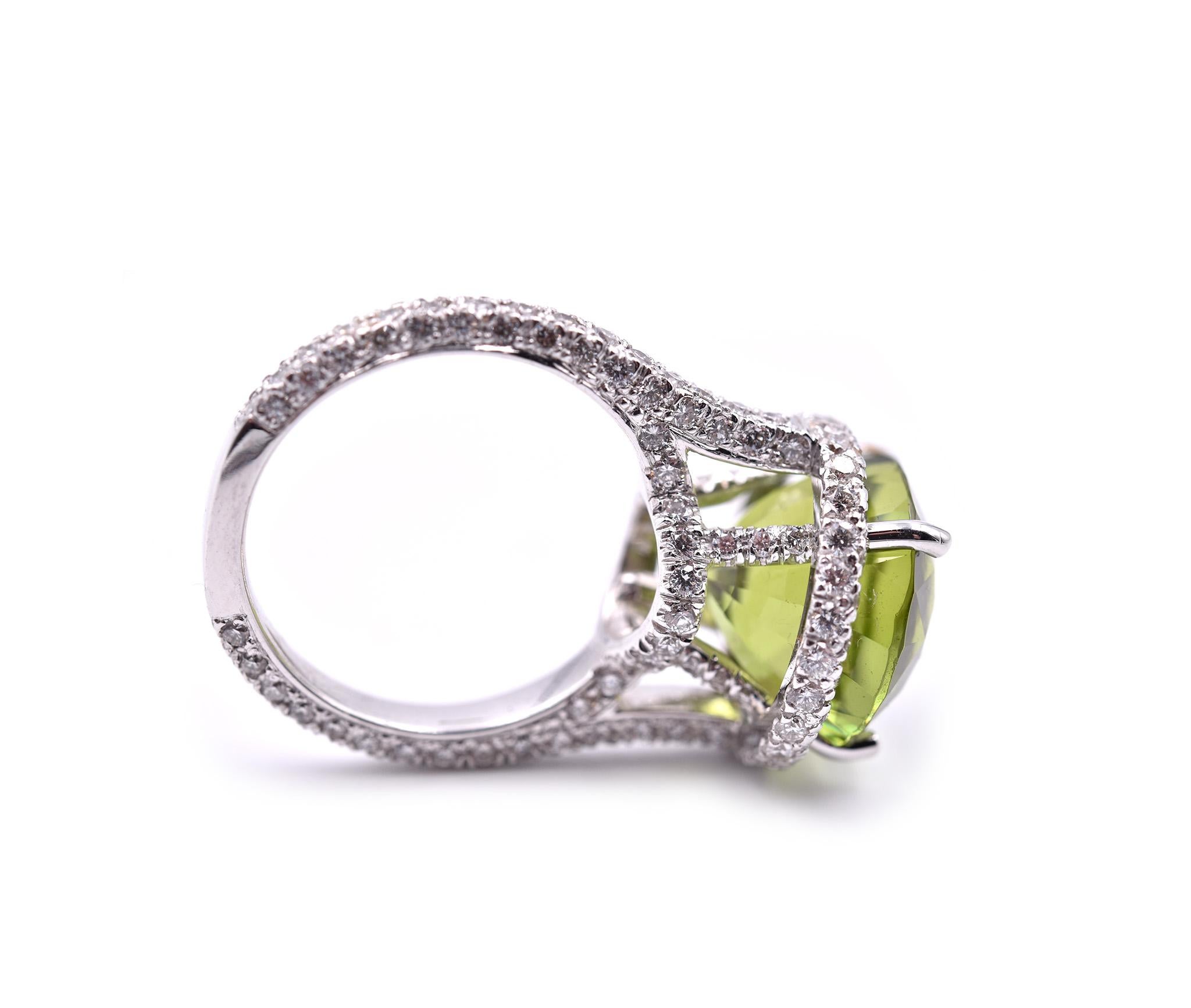 18 Karat White Gold Green Tourmaline and Diamond Ring In Excellent Condition In Scottsdale, AZ