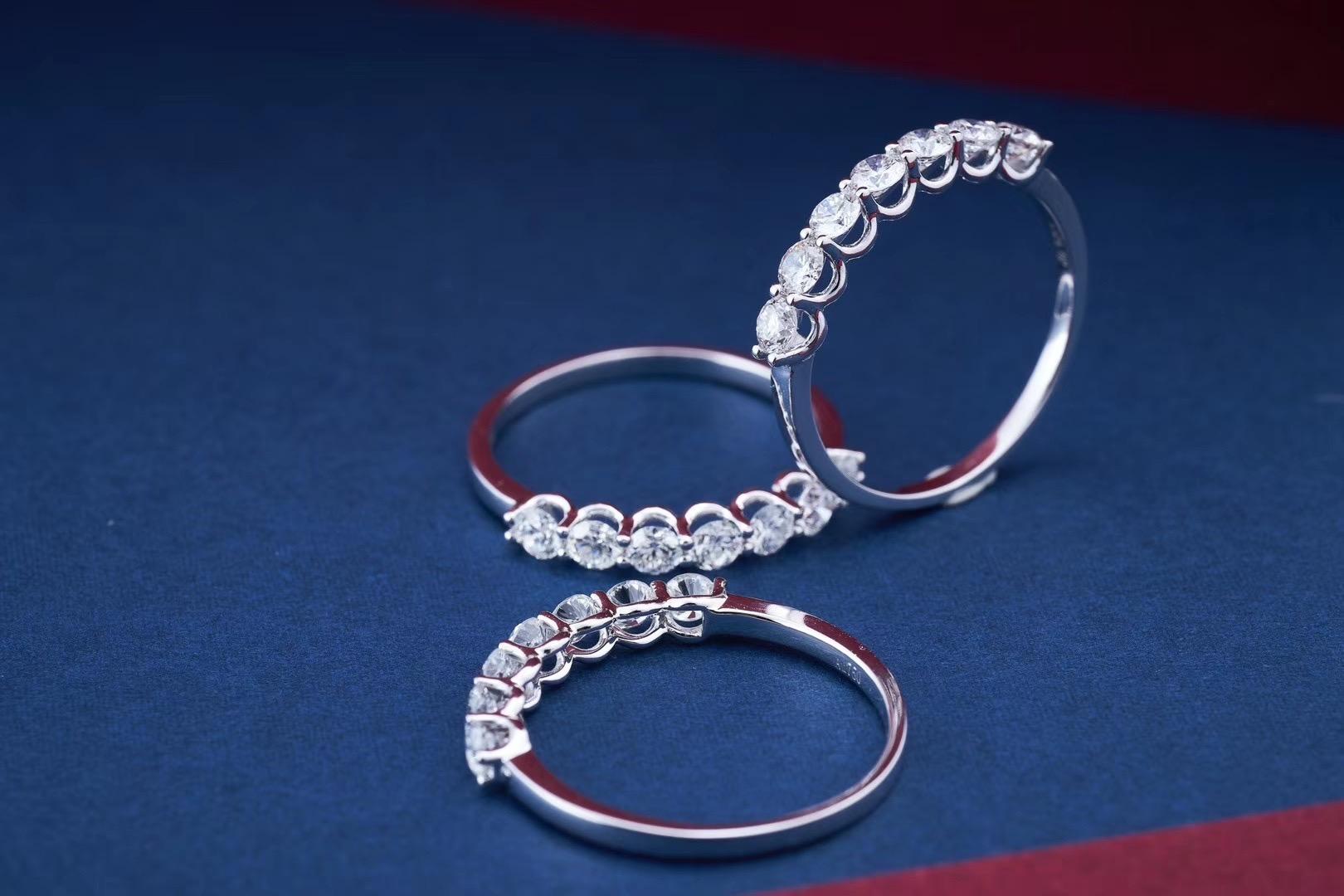 18K White Gold Half Eternity Ring with Round Brilliant Diamonds (Made to Order) In New Condition For Sale In London, GB