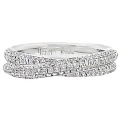 18K White Gold Half-Way Diamond 0.56 Carat Overlapping Criss Cross Twist