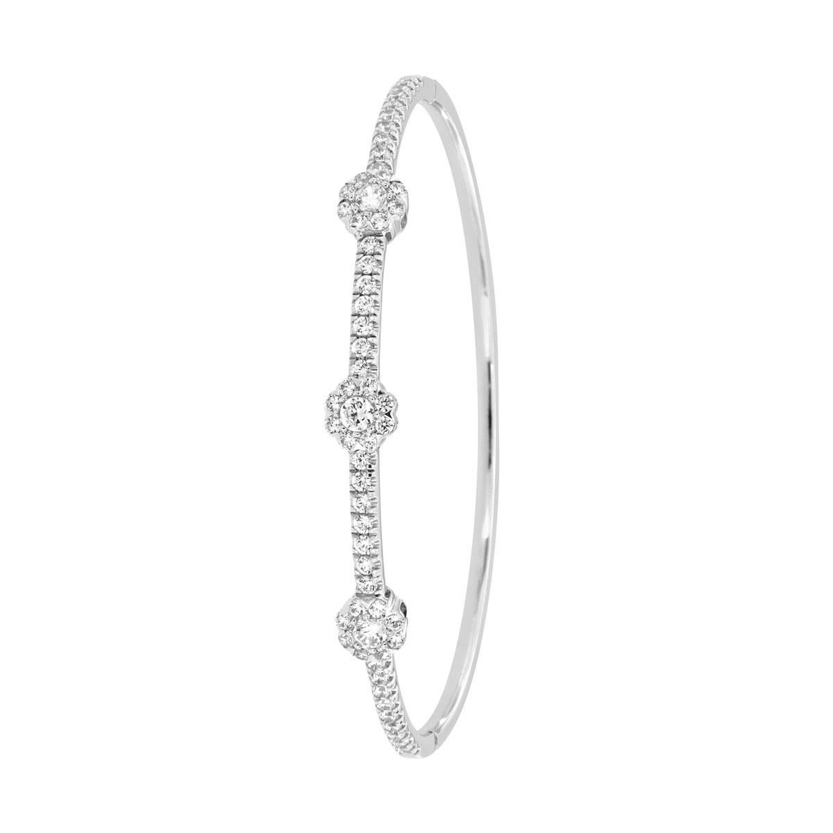 This stunning bangle features round brilliant diamonds micro-prong-set to maximize its brilliance. Experience the difference!

Product details: 

Center Gemstone Type: NATURAL DIAMOND
Center Gemstone Color: WHITE
Center Gemstone Shape: ROUND
Center