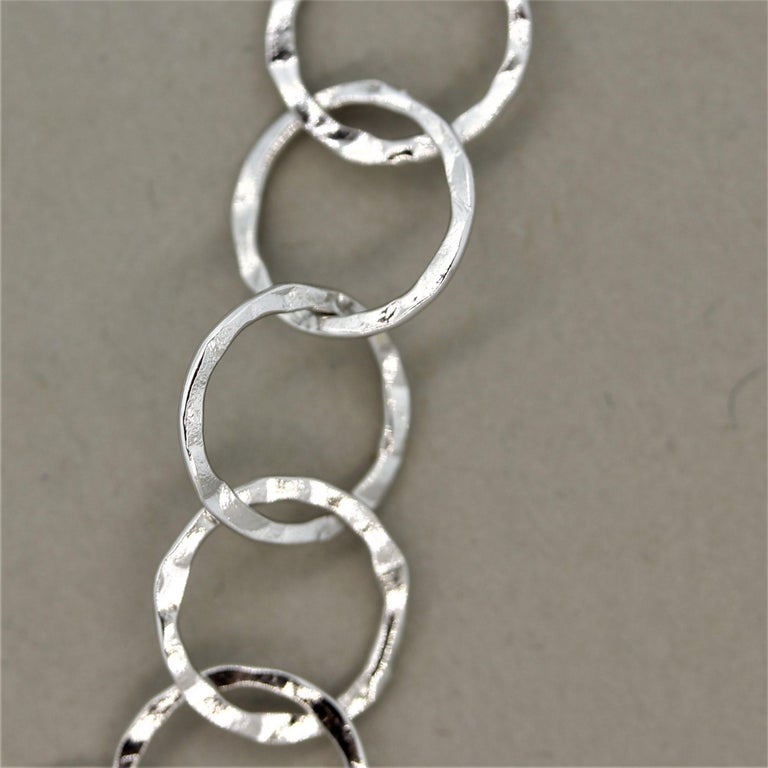 18 Karat White Gold Hammered Chain Necklace For Sale 2