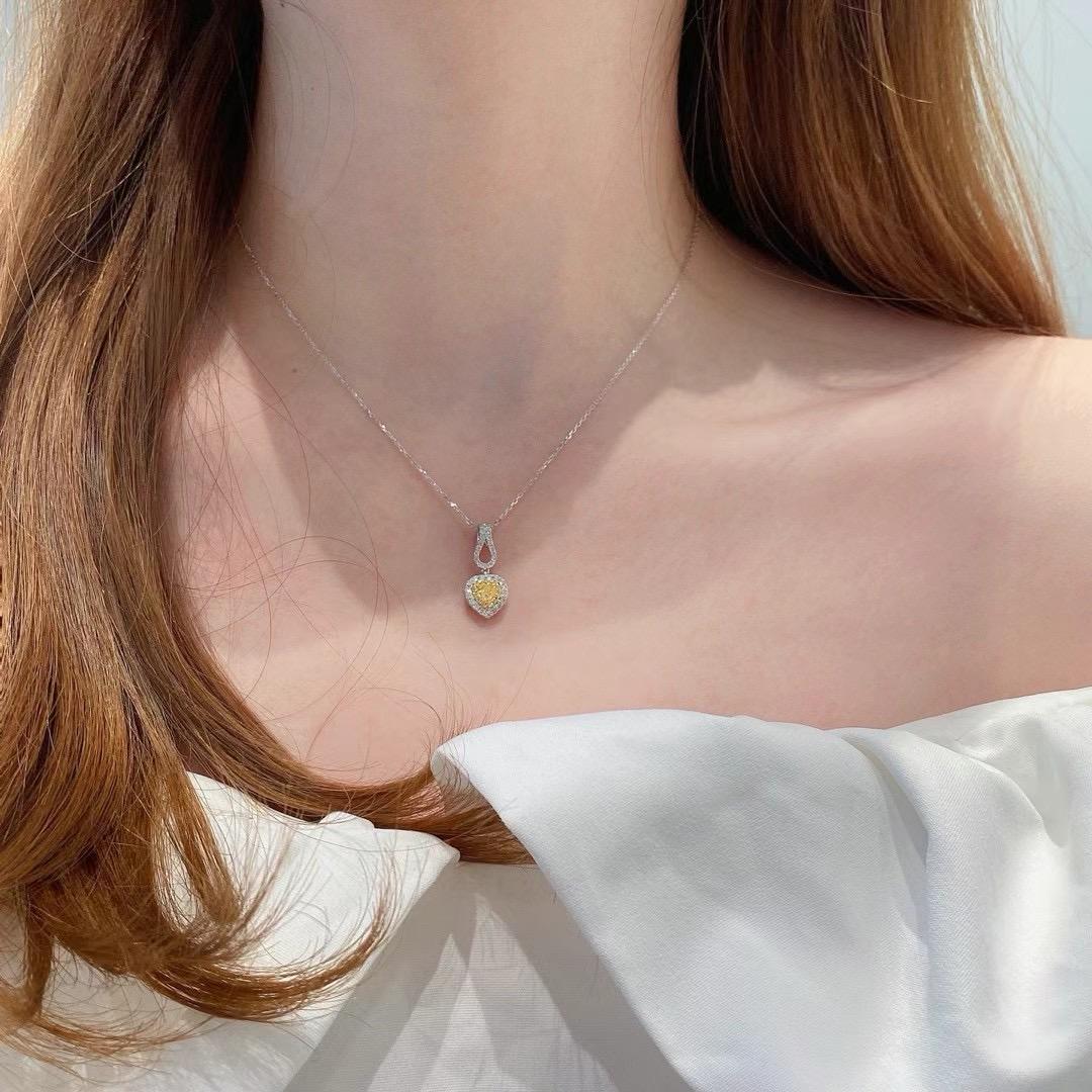 Modern 18K White Gold Heart-Cut Yellow Diamond Pendant Necklace For Sale